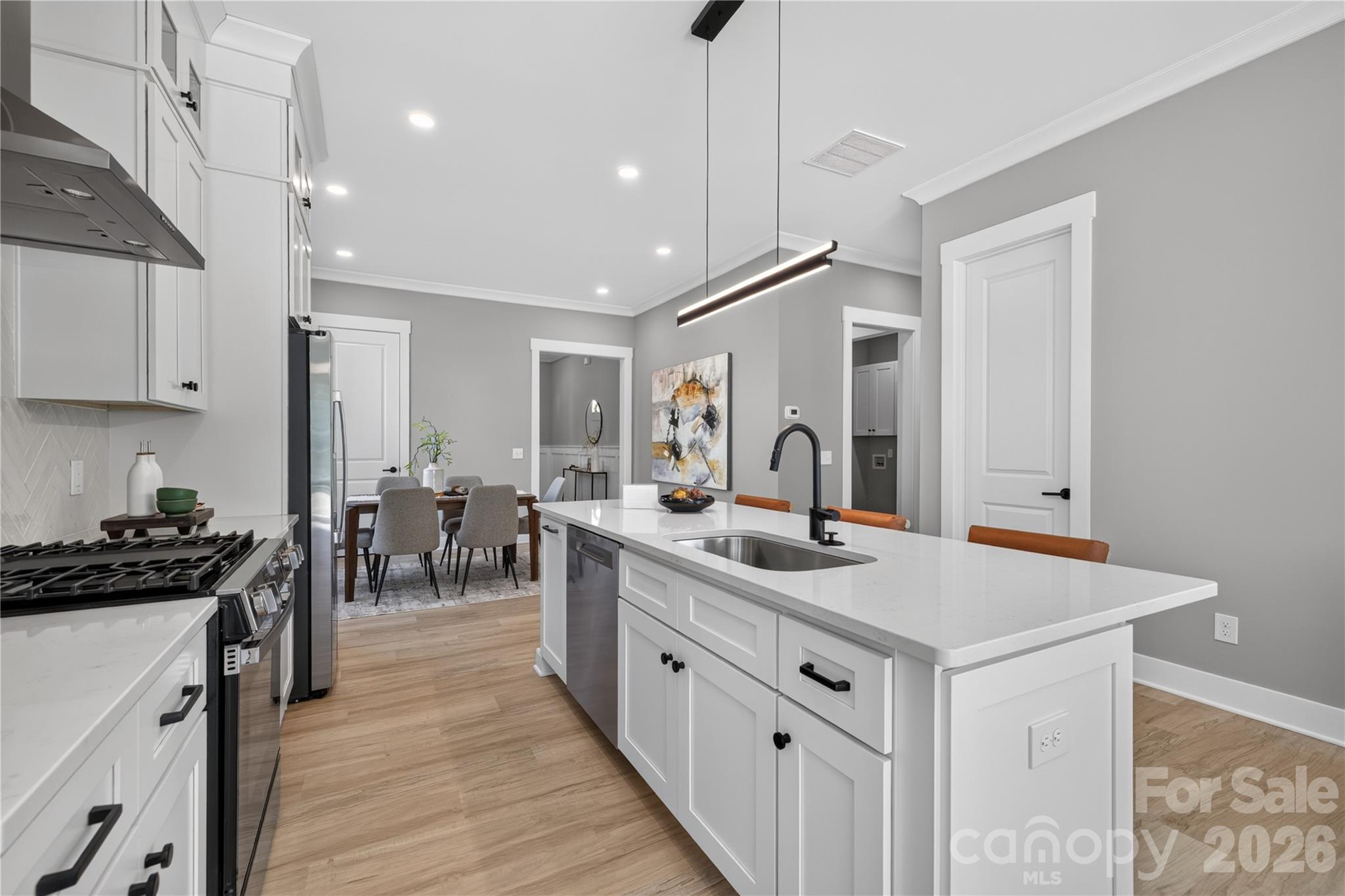 3875 12th Street Court NE — Hickory
