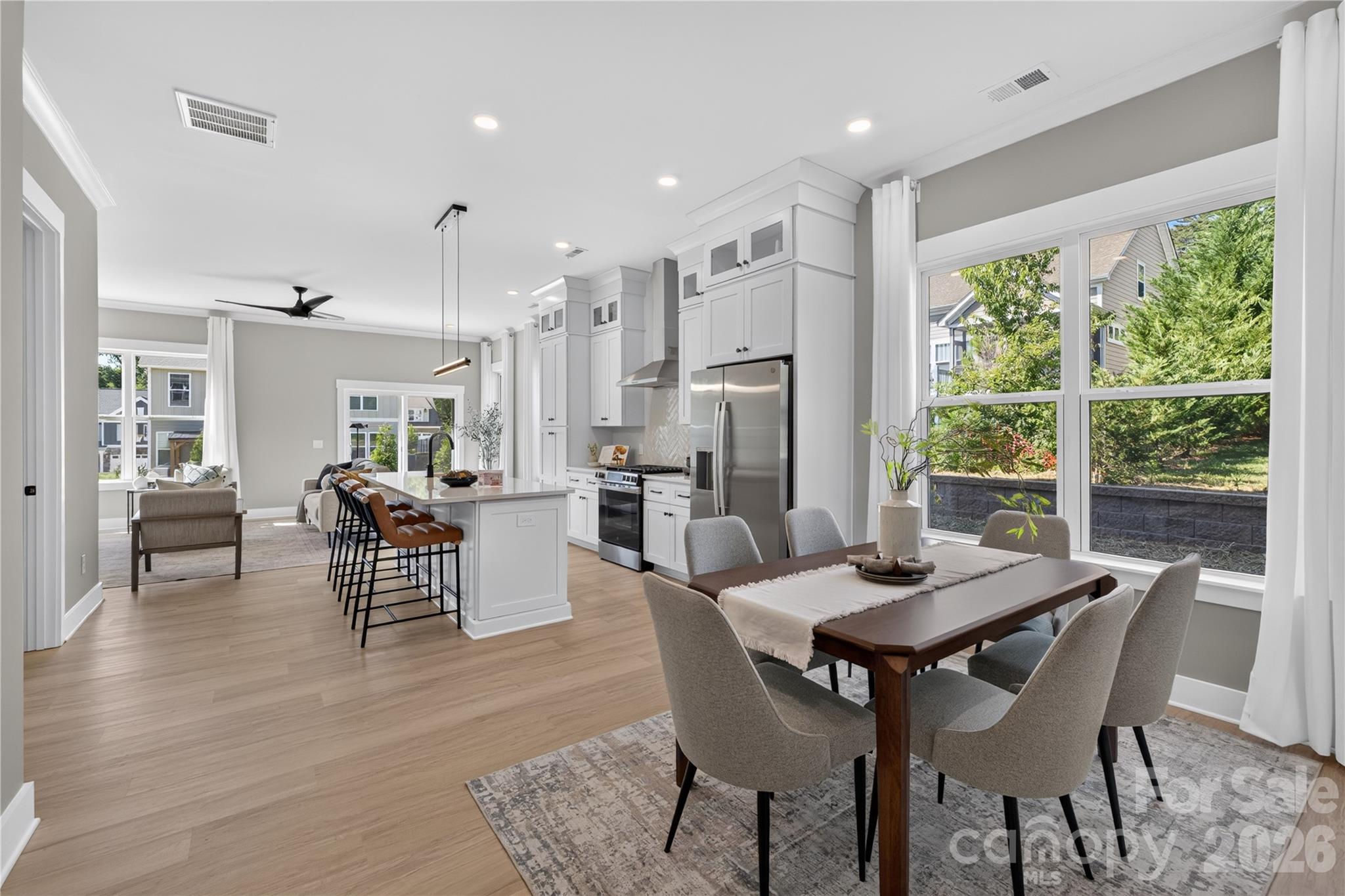3875 12th Street Court NE — Hickory