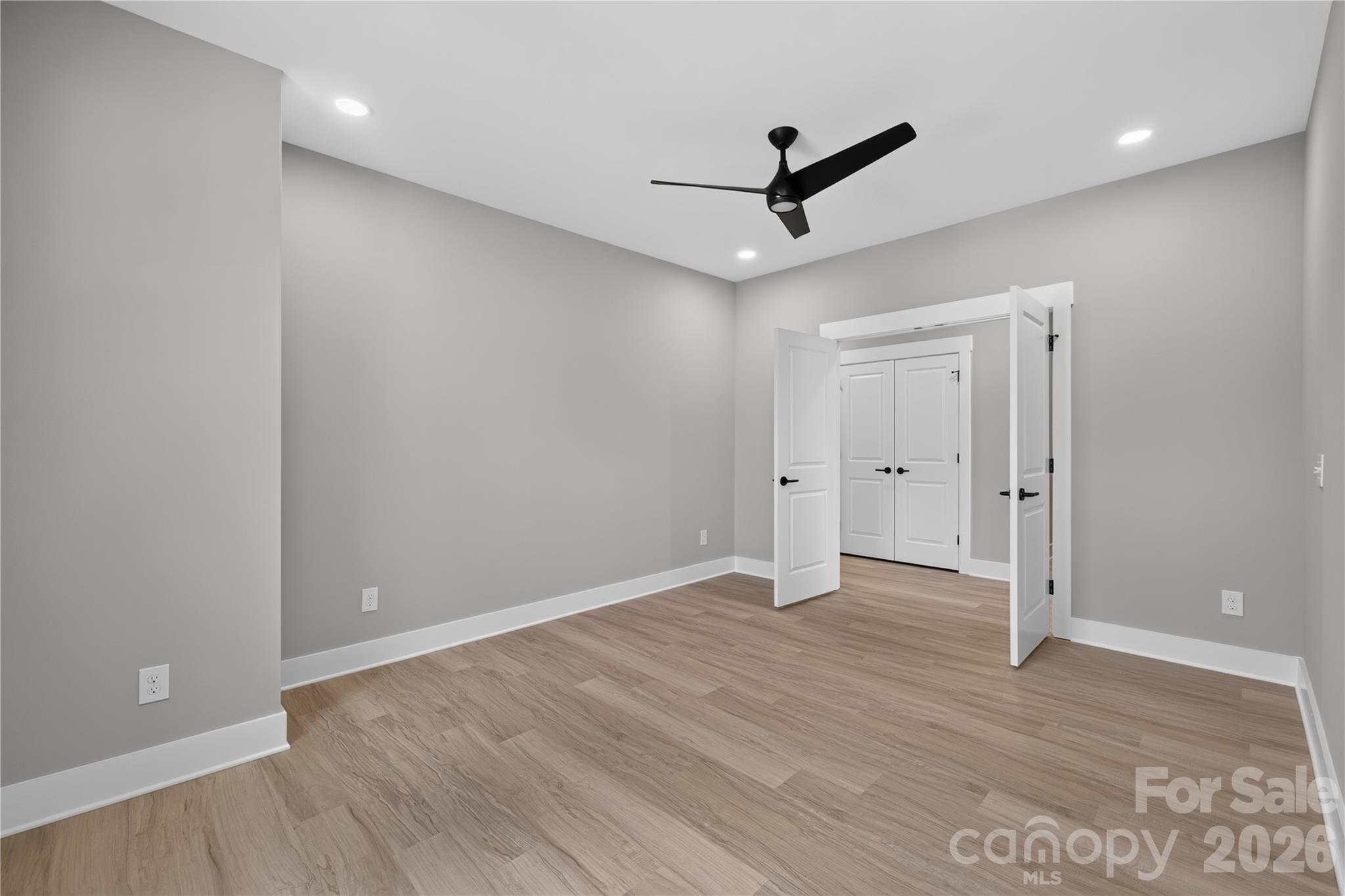 3875 12th Street Court NE — Hickory