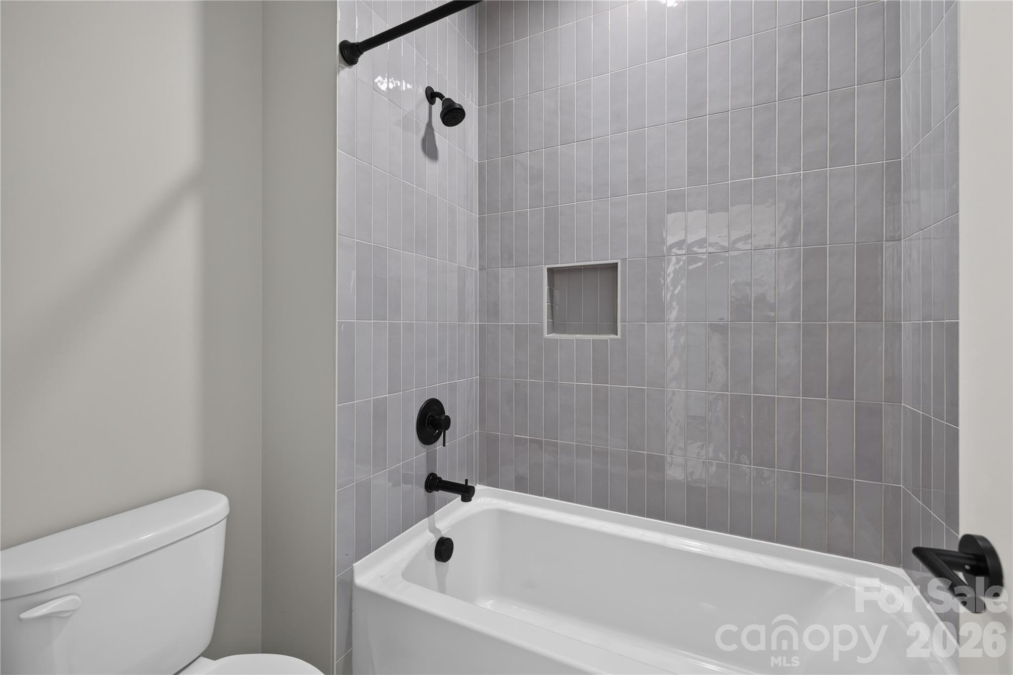 3875 12th Street Court NE — Hickory