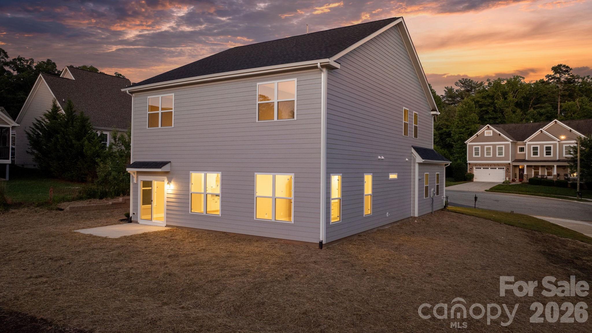 3875 12th Street Court NE — Hickory