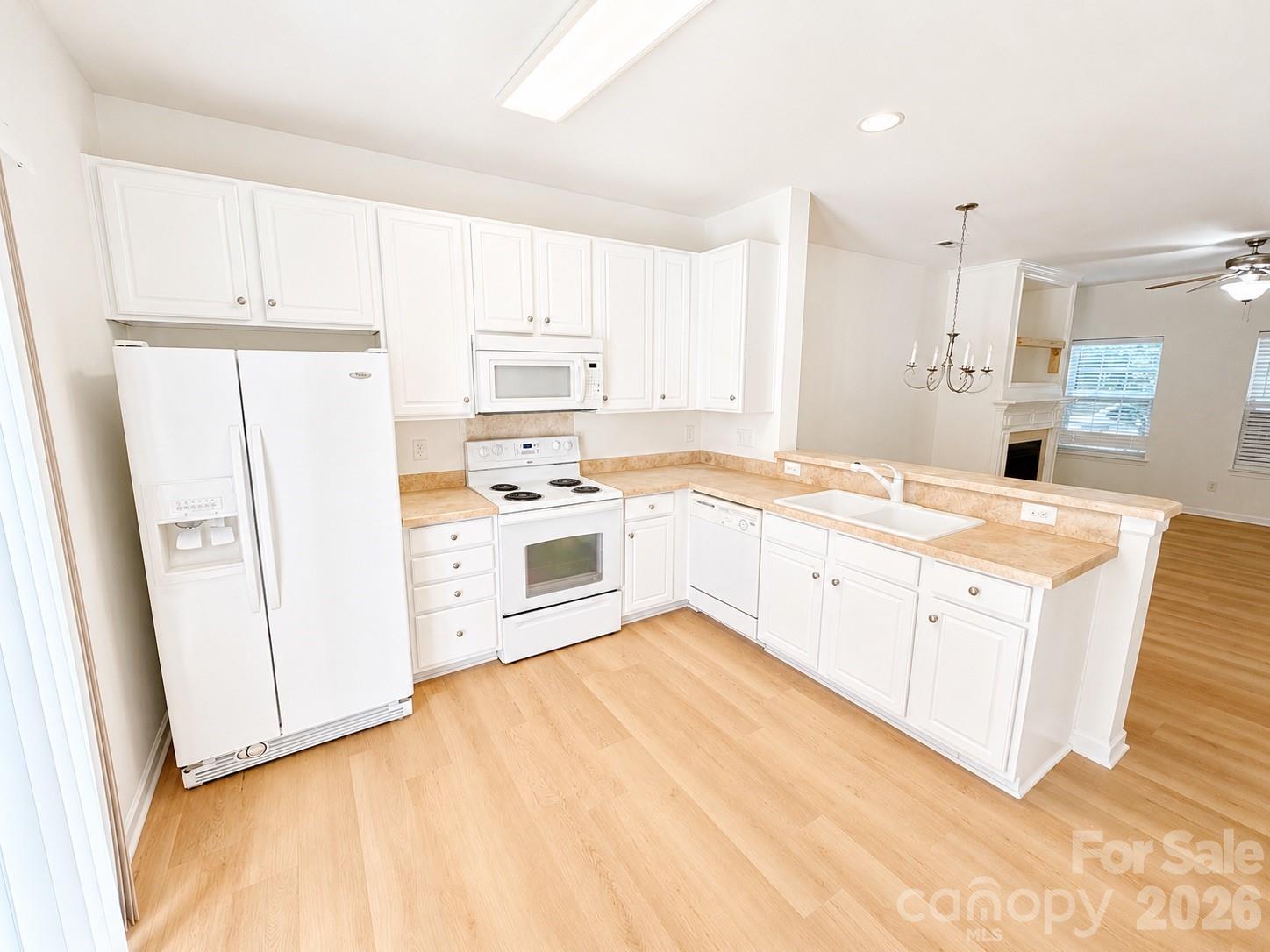 8611 Wandering Creek Way — Charlotte