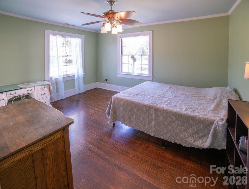 108 Beall Street NW — Lenoir