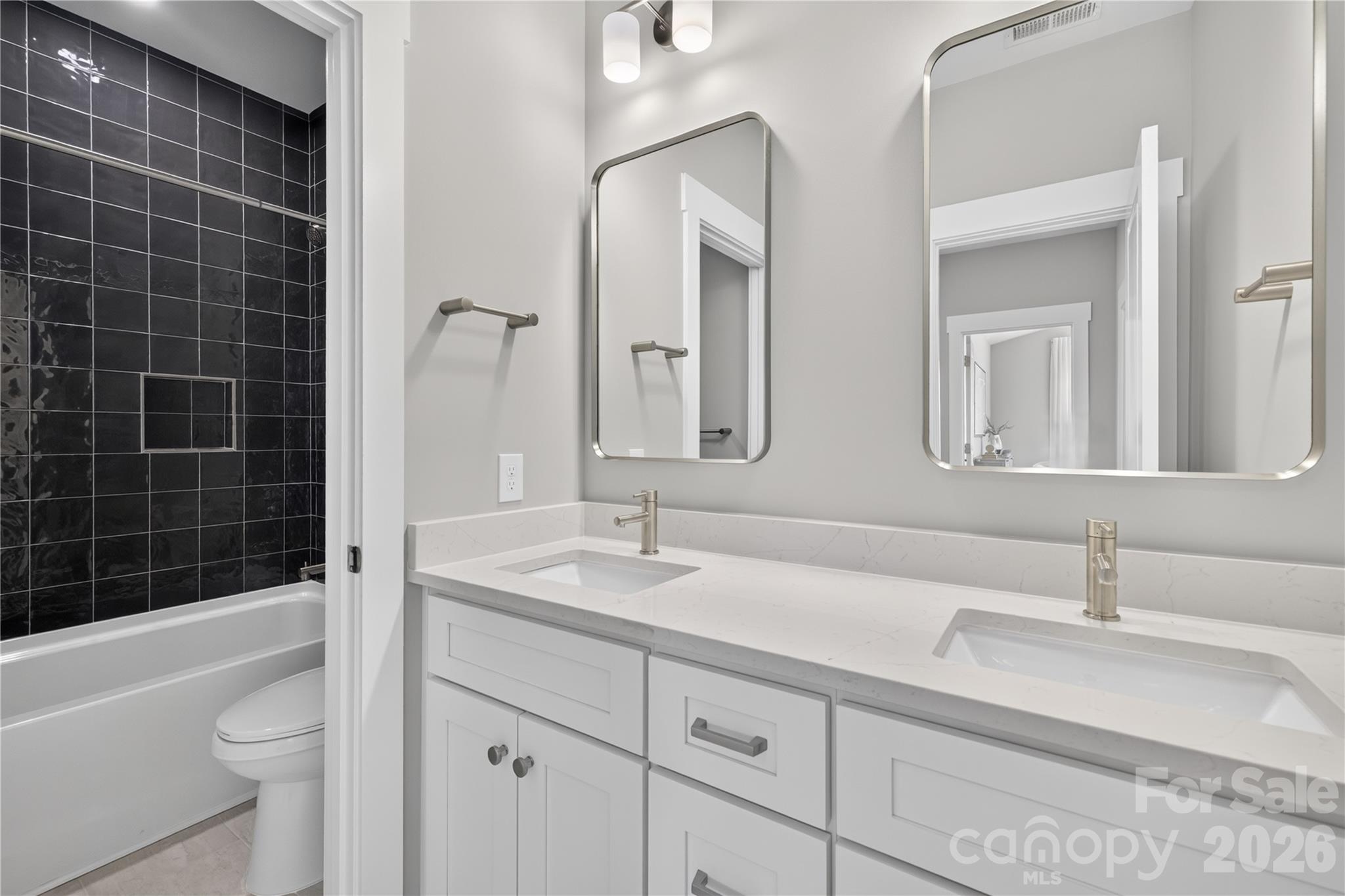3869 12th Street Court NE — Hickory