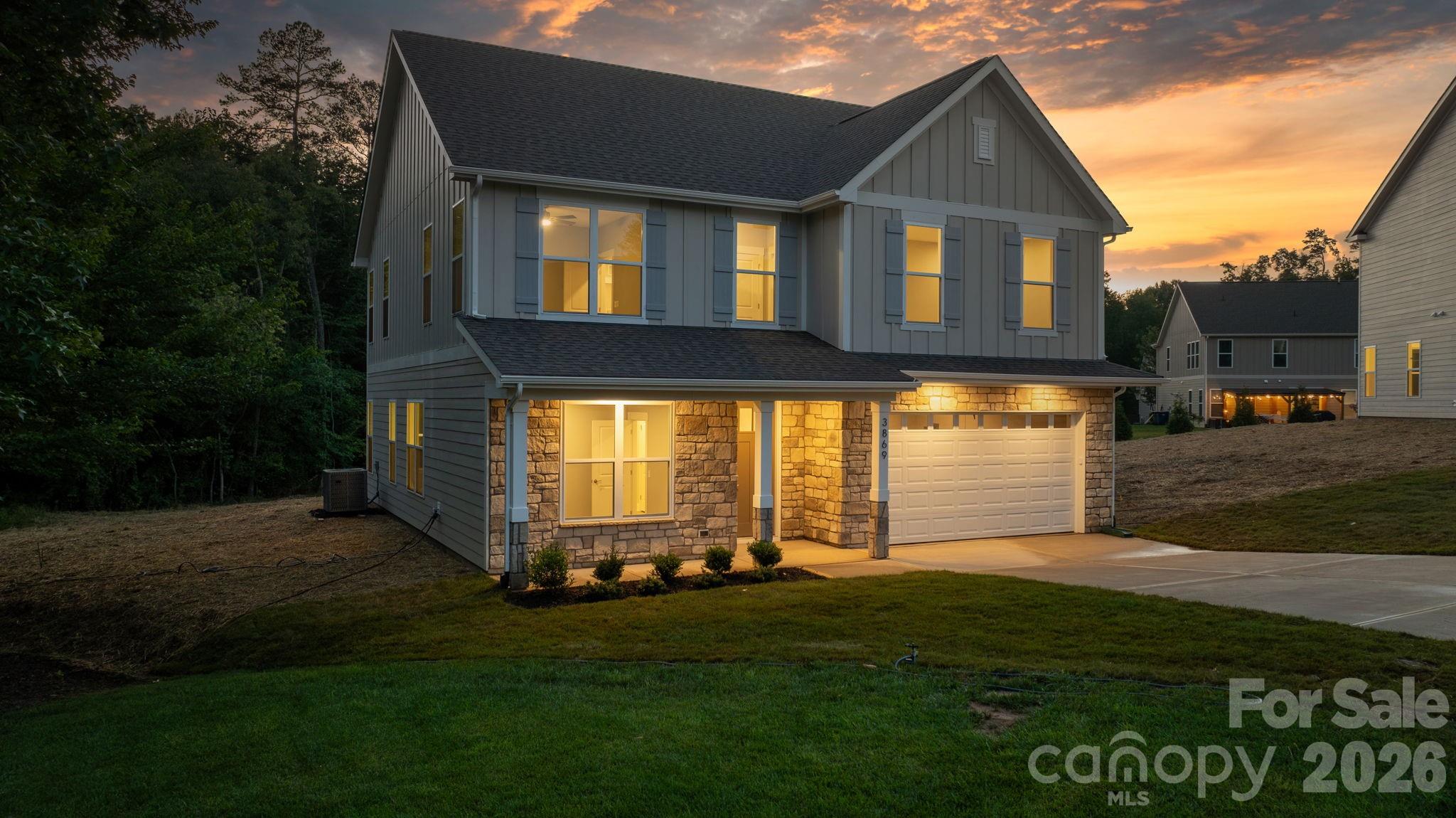 3869 12th Street Court NE — Hickory