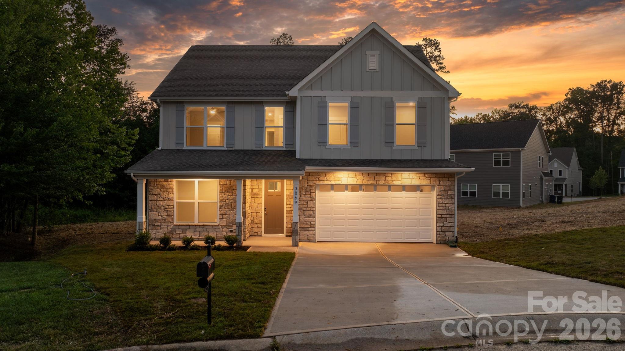 3869 12th Street Court NE — Hickory