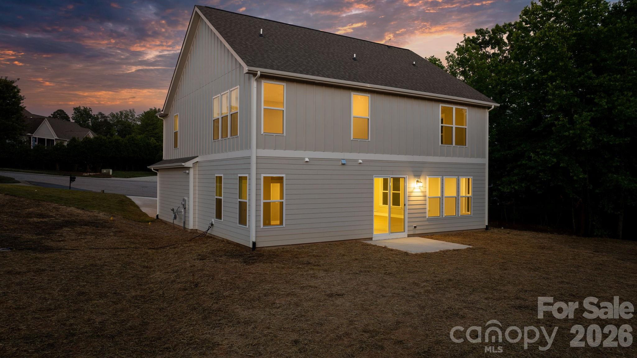 3869 12th Street Court NE — Hickory
