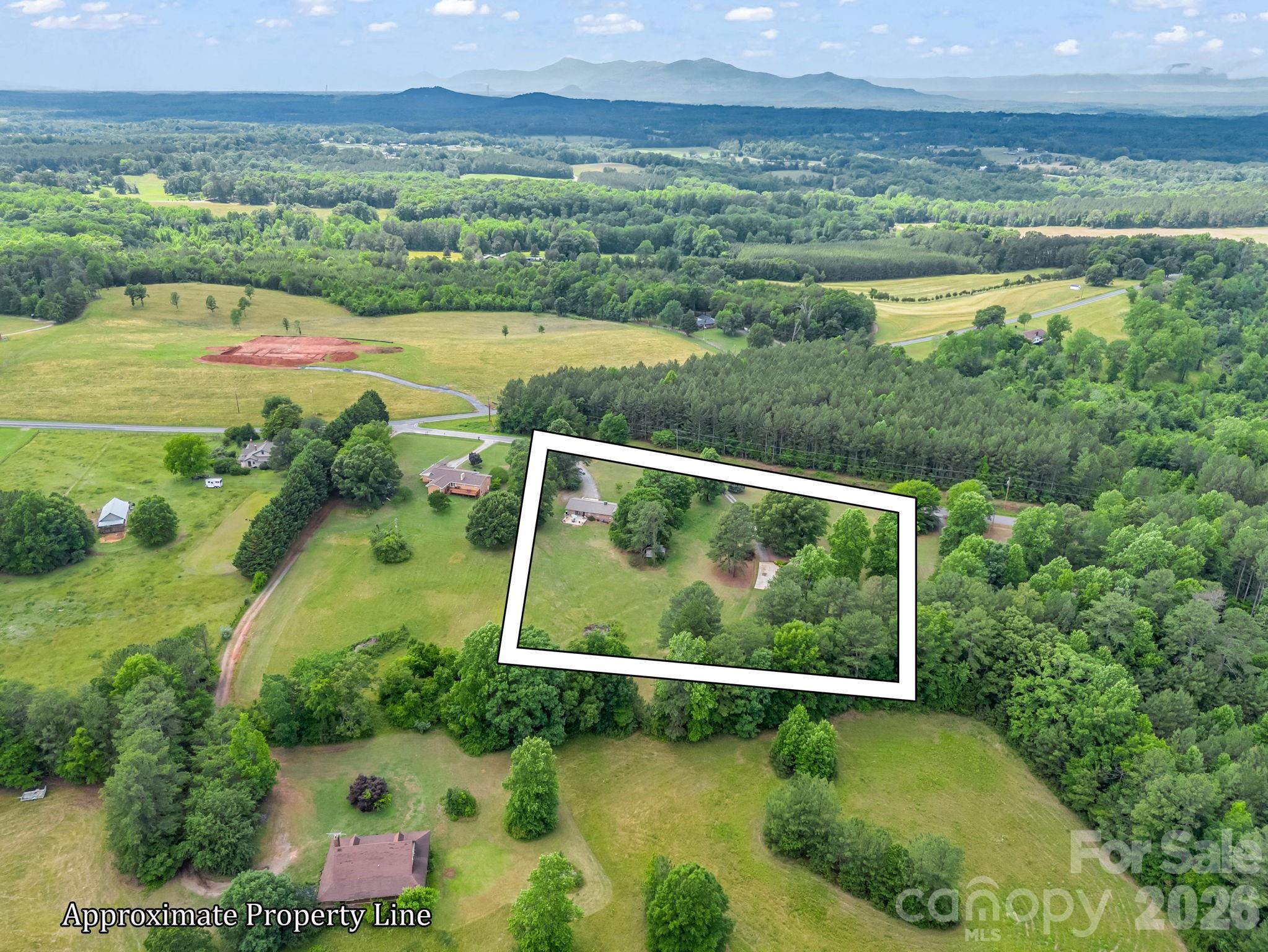 72 McEntire Road — Tryon