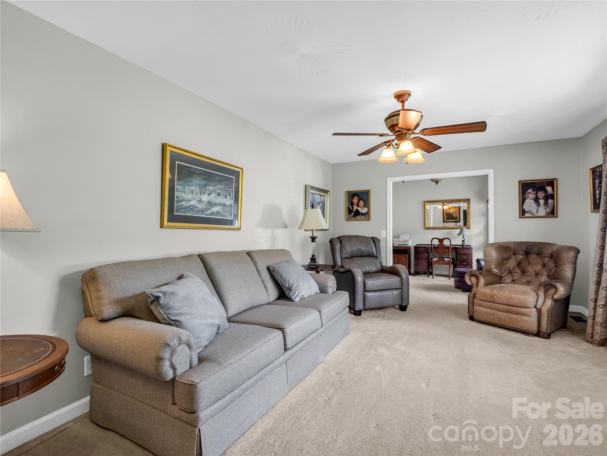72 McEntire Road — Tryon