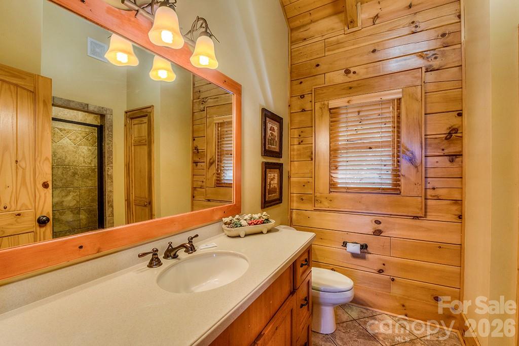 40 Adohi Trail — Maggie Valley