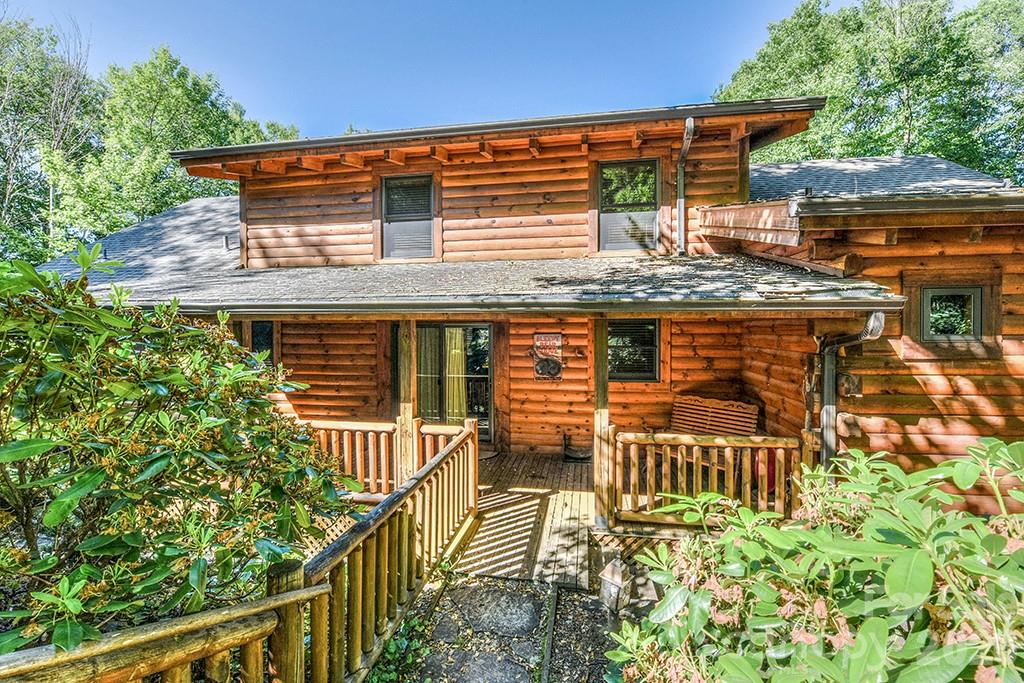 40 Adohi Trail — Maggie Valley