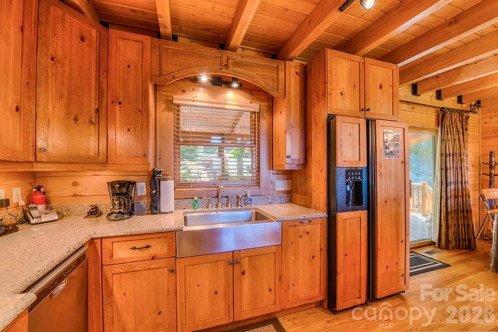 40 Adohi Trail — Maggie Valley