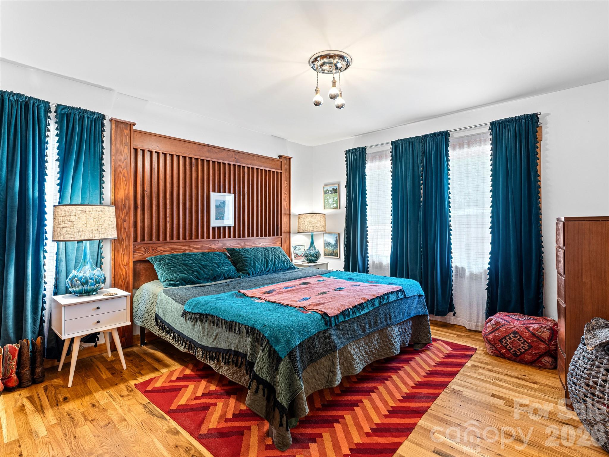 241 Pinners Cove Road — Asheville