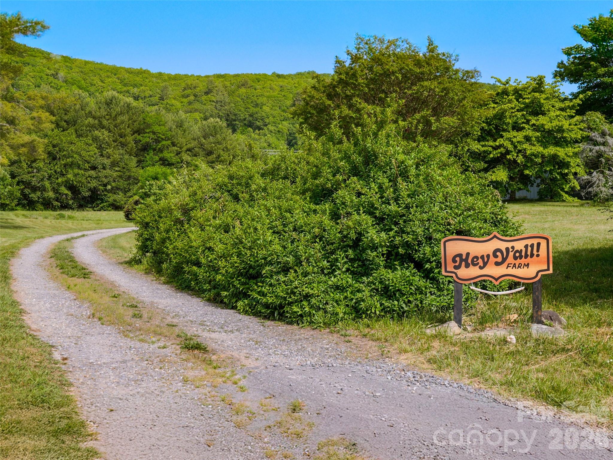 241 Pinners Cove Road — Asheville