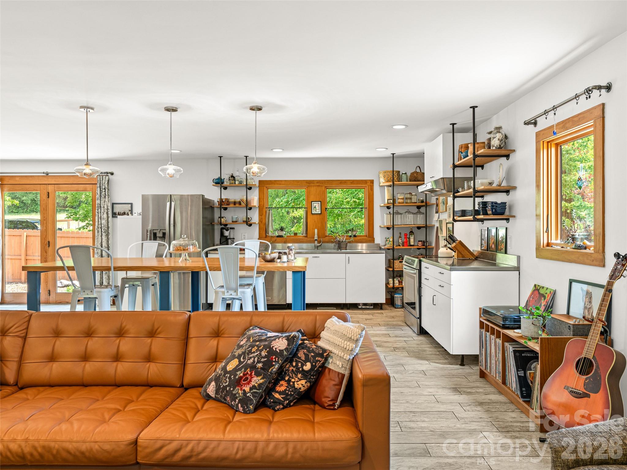 241 Pinners Cove Road — Asheville