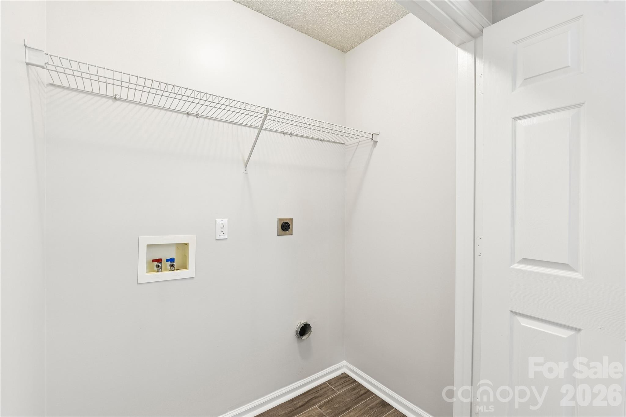 5904 Leawood Run Court — Charlotte