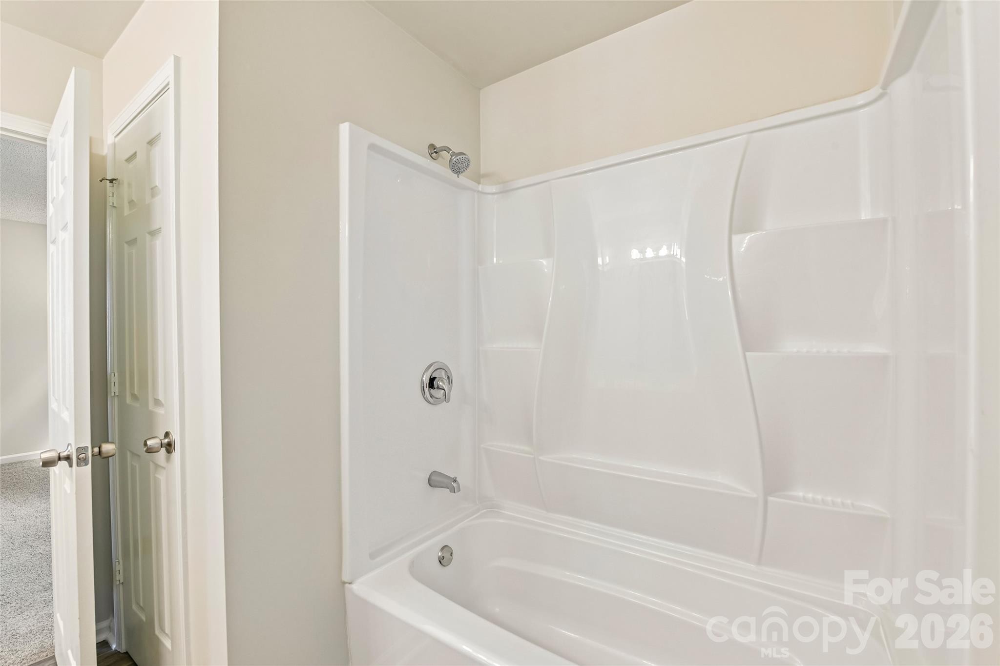 5904 Leawood Run Court — Charlotte