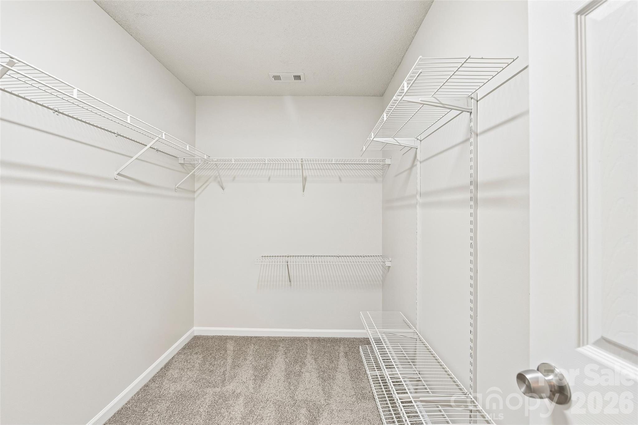 5904 Leawood Run Court — Charlotte