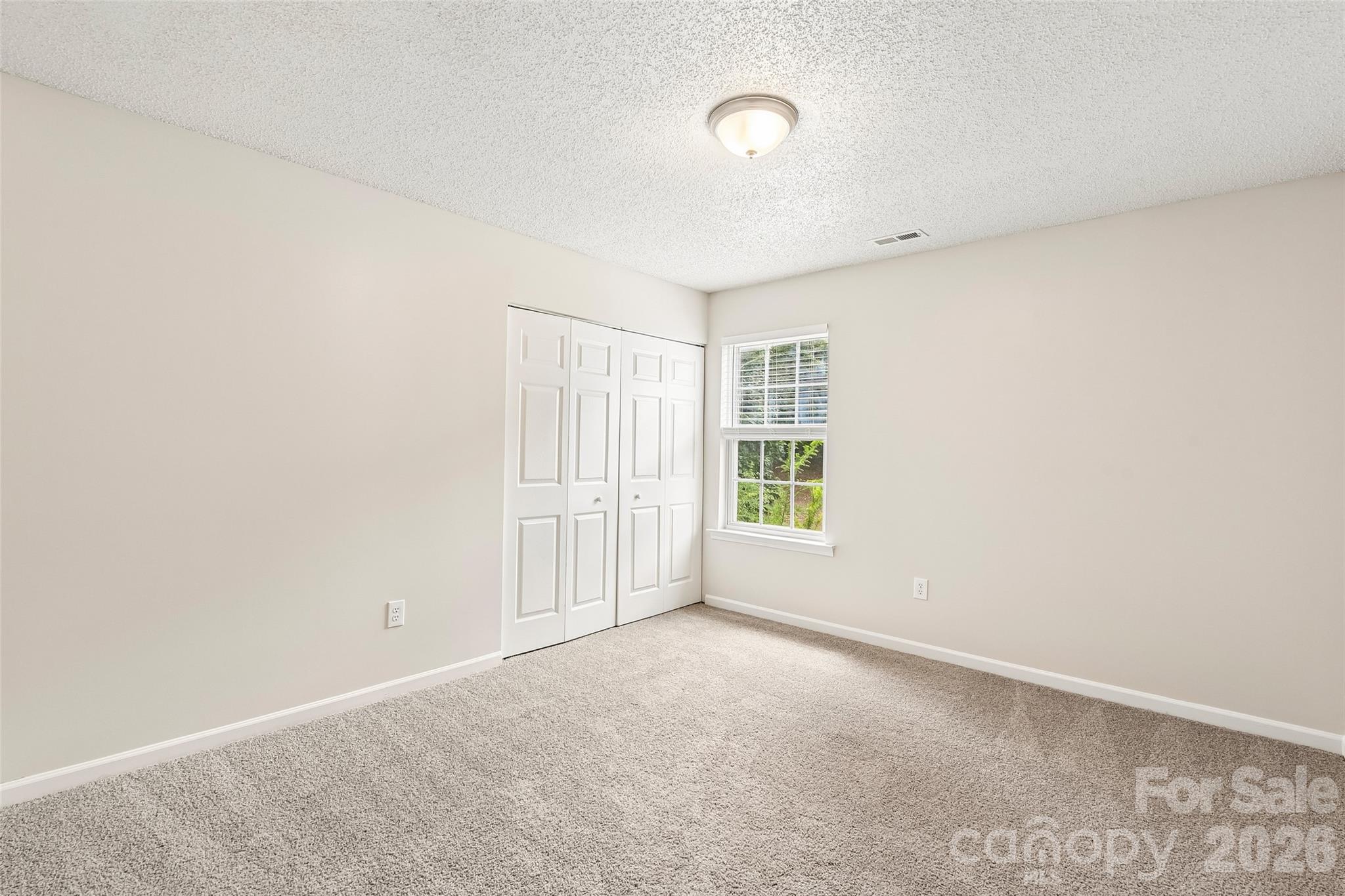 5904 Leawood Run Court — Charlotte