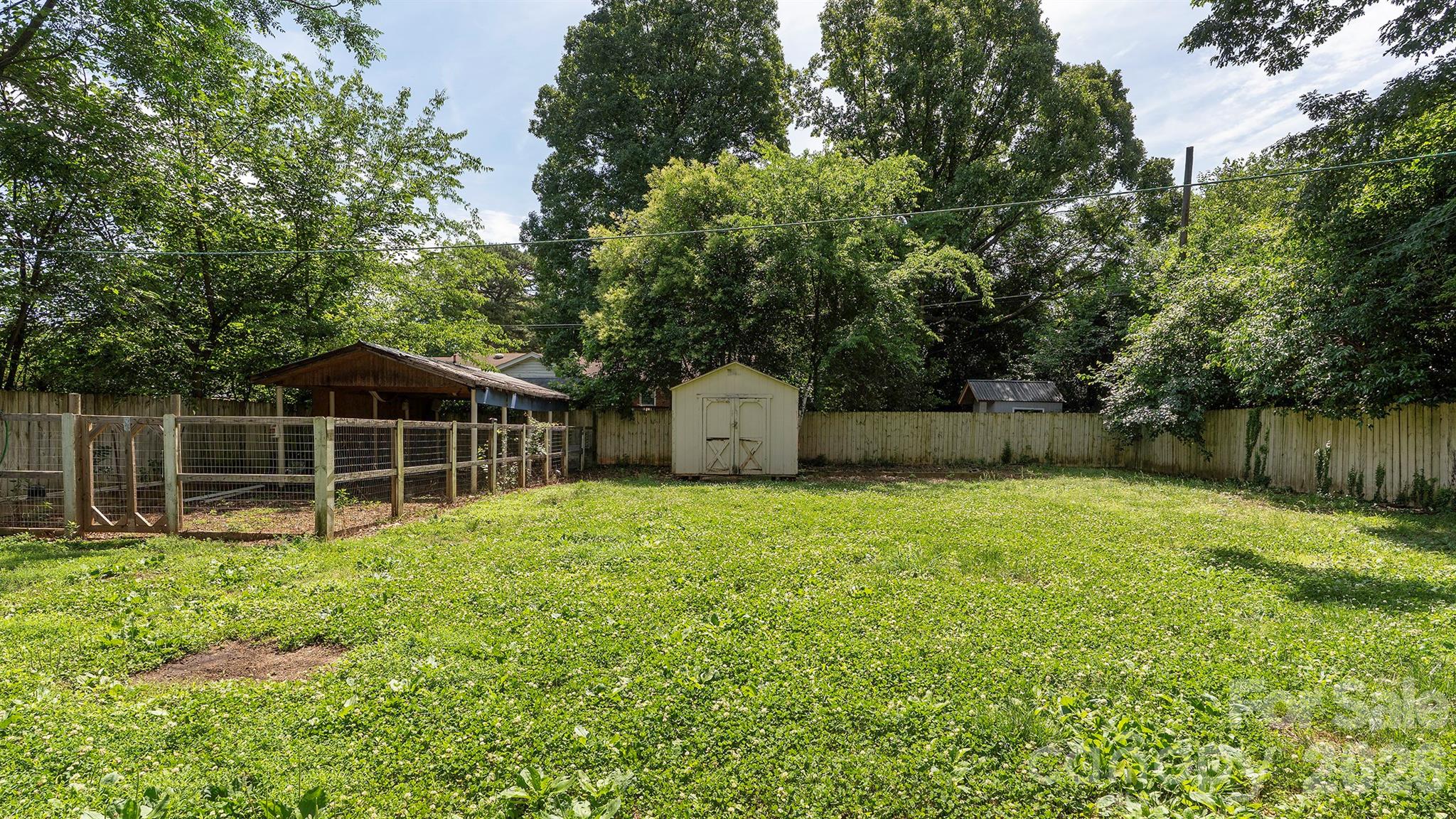 4900 Carriage Drive Circle — Charlotte
