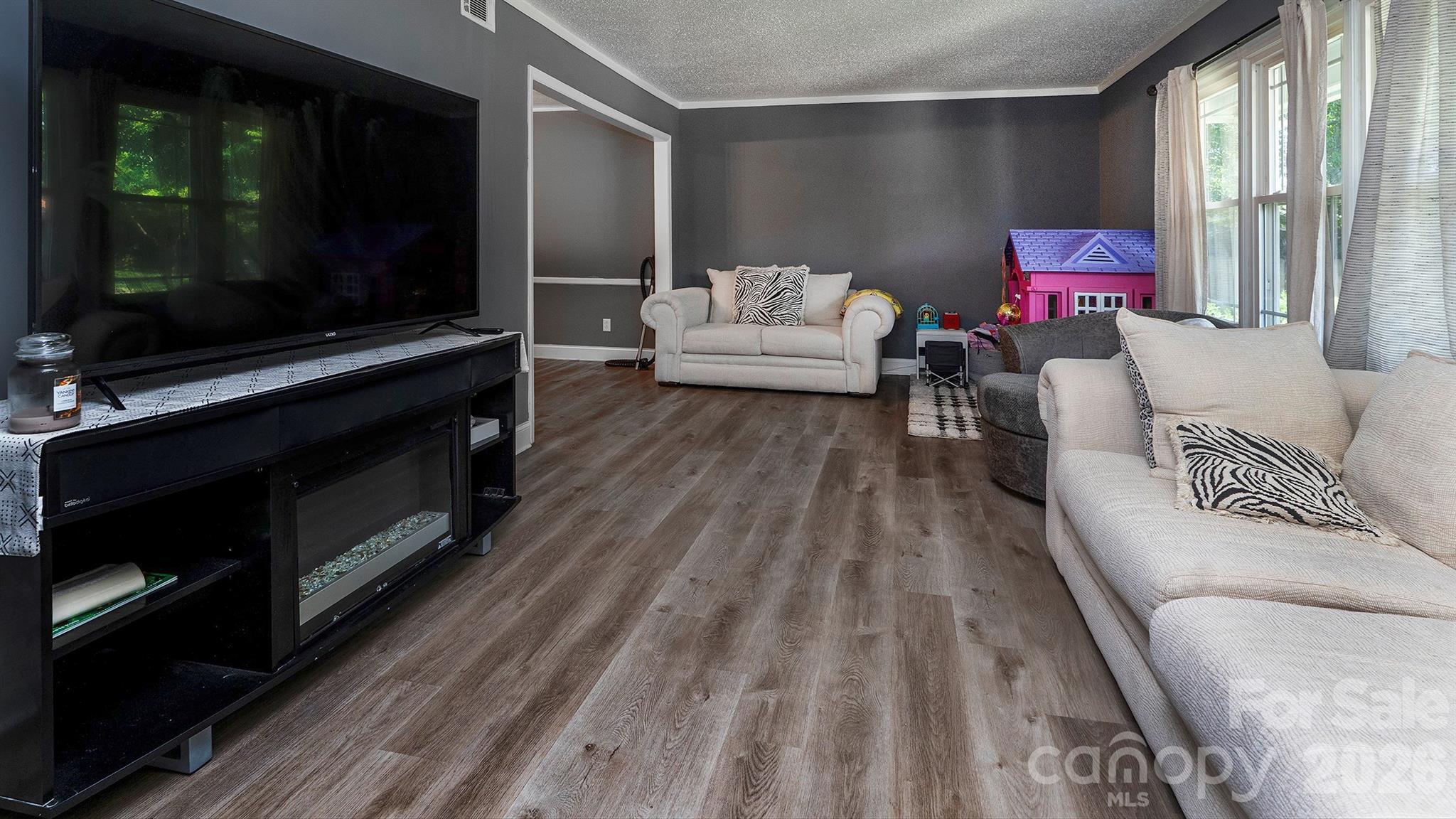 4900 Carriage Drive Circle — Charlotte