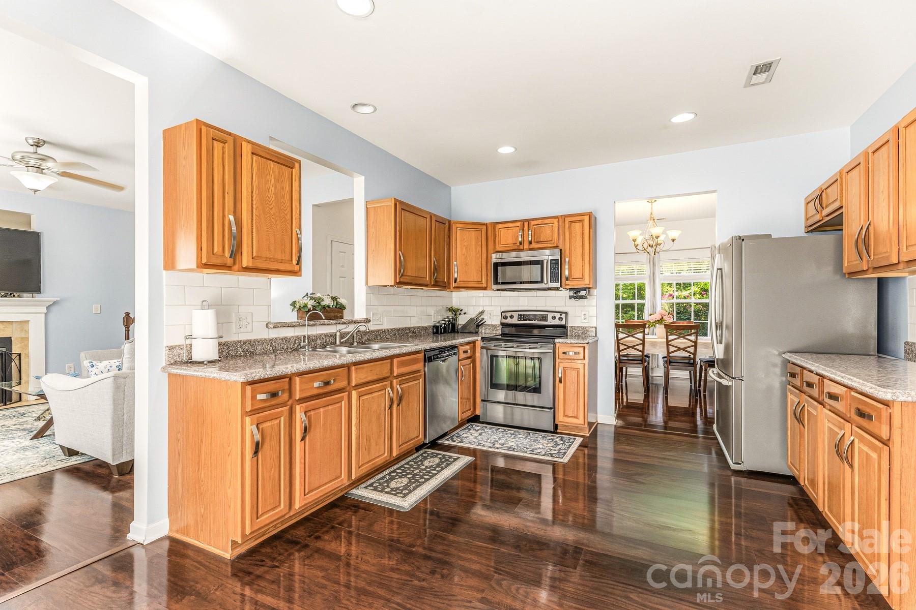 4816 Delprado Circle — Charlotte