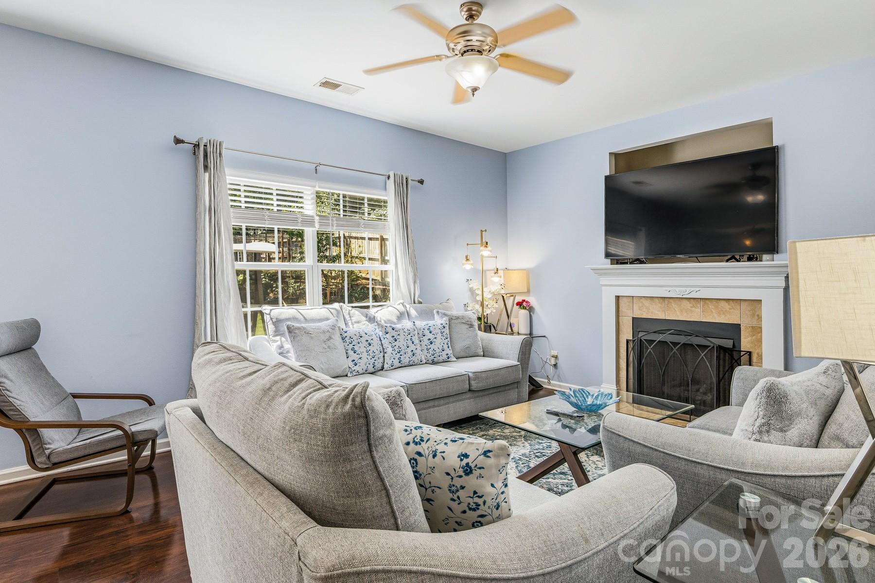 4816 Delprado Circle — Charlotte