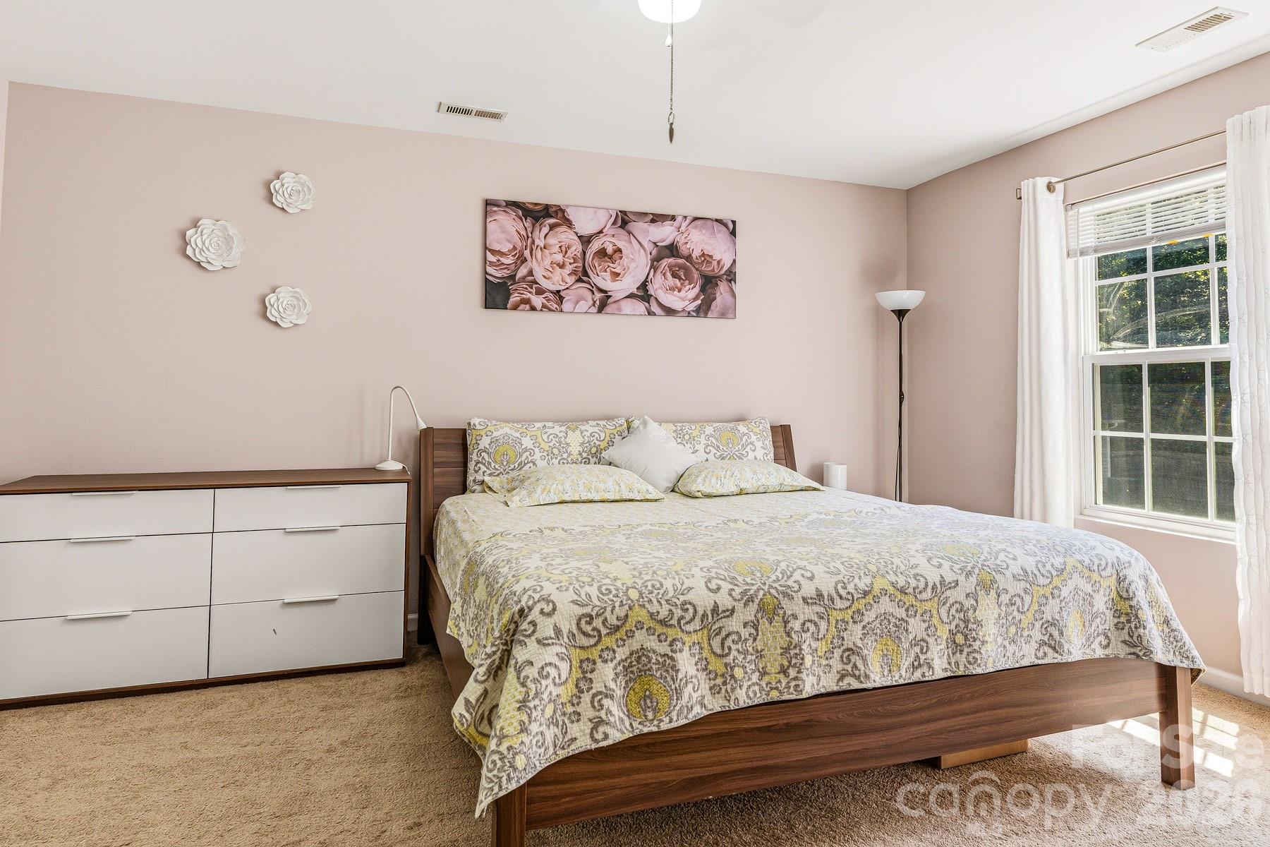 4816 Delprado Circle — Charlotte