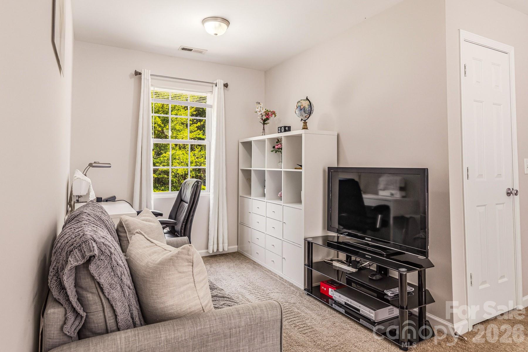 4816 Delprado Circle — Charlotte
