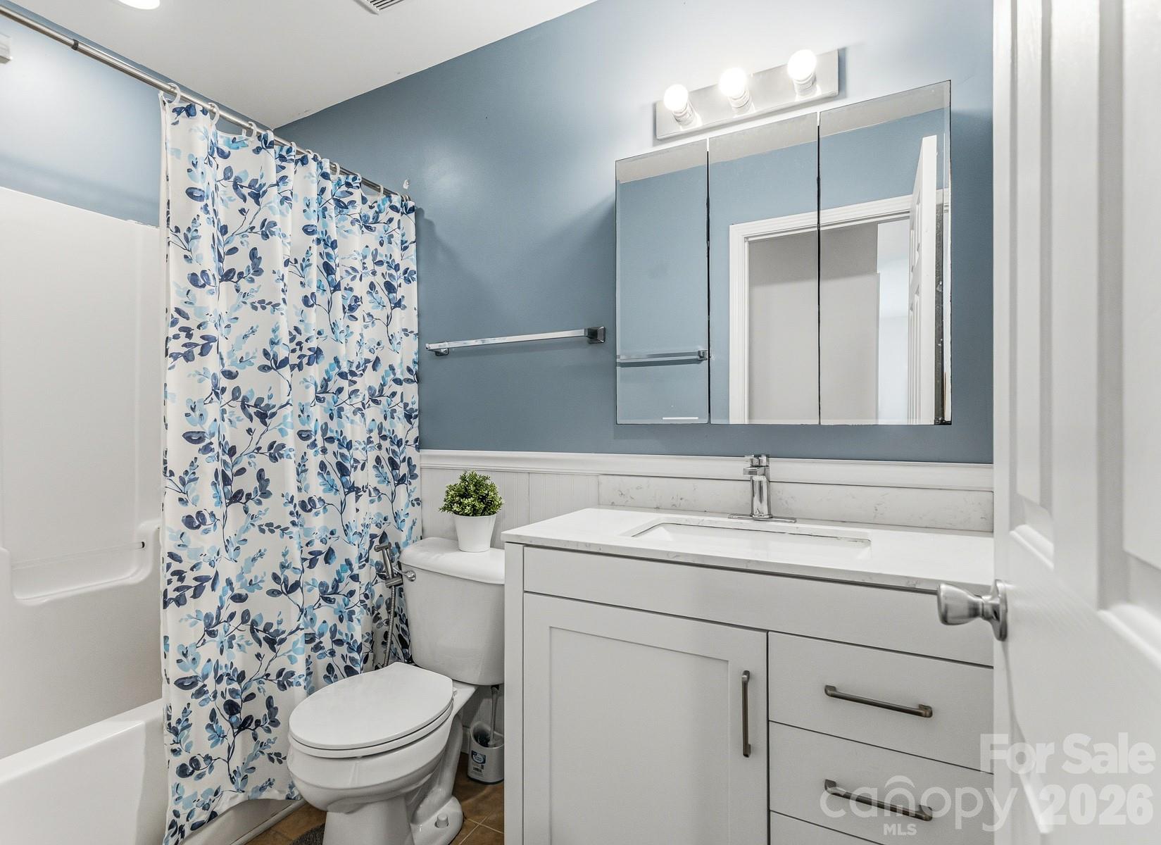 4816 Delprado Circle — Charlotte