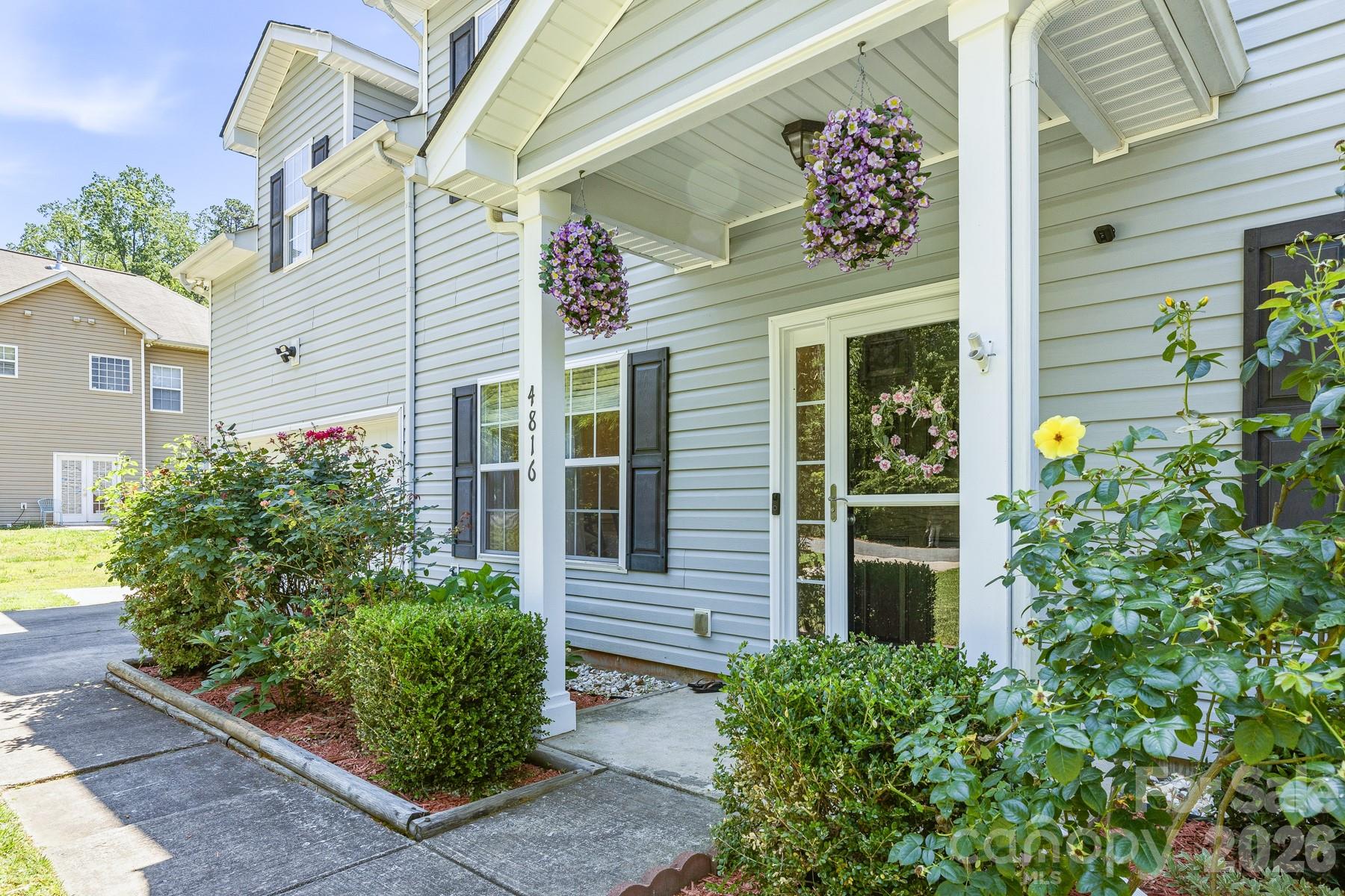 4816 Delprado Circle — Charlotte