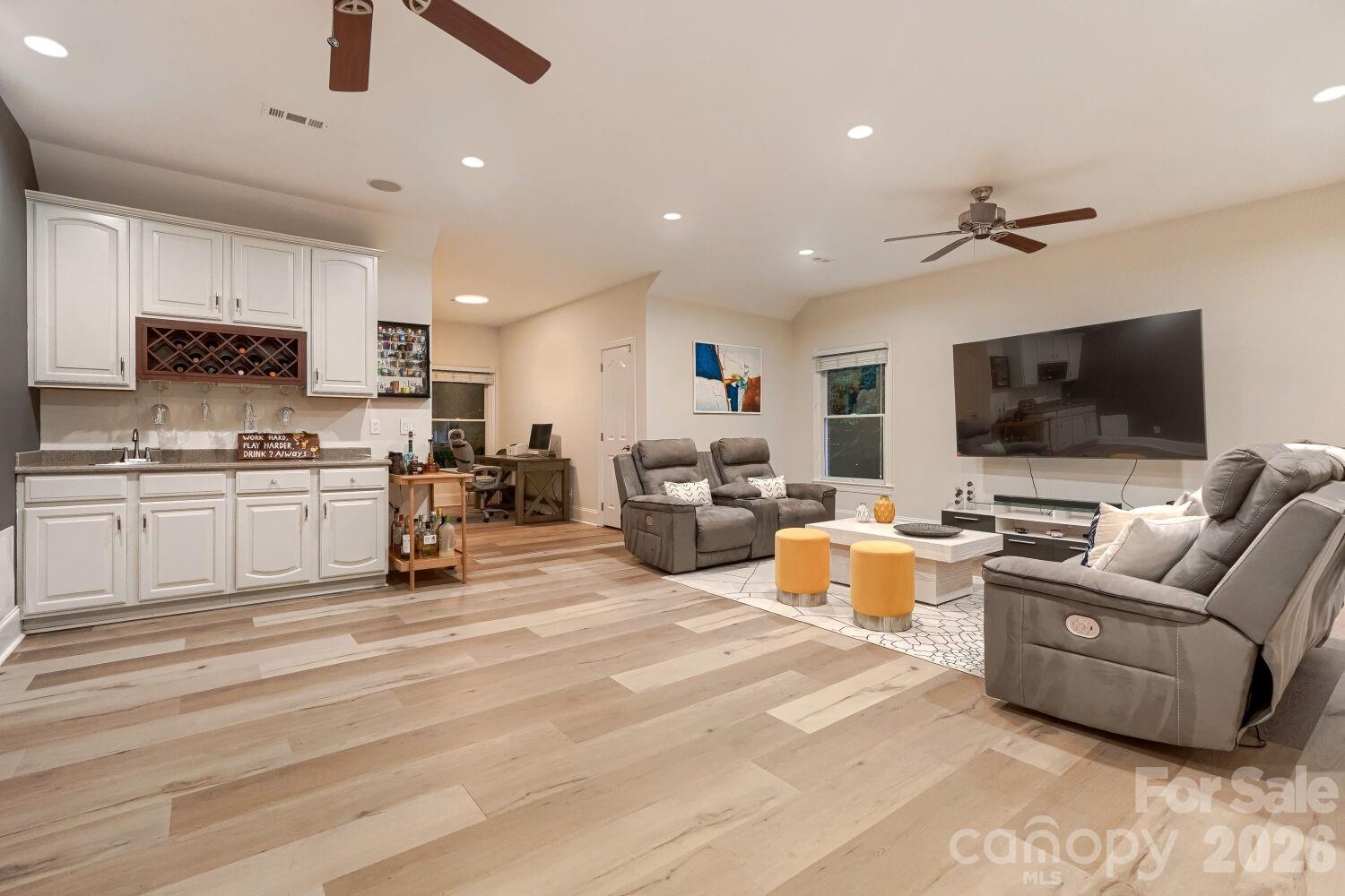 6605 Saunton Court — Charlotte