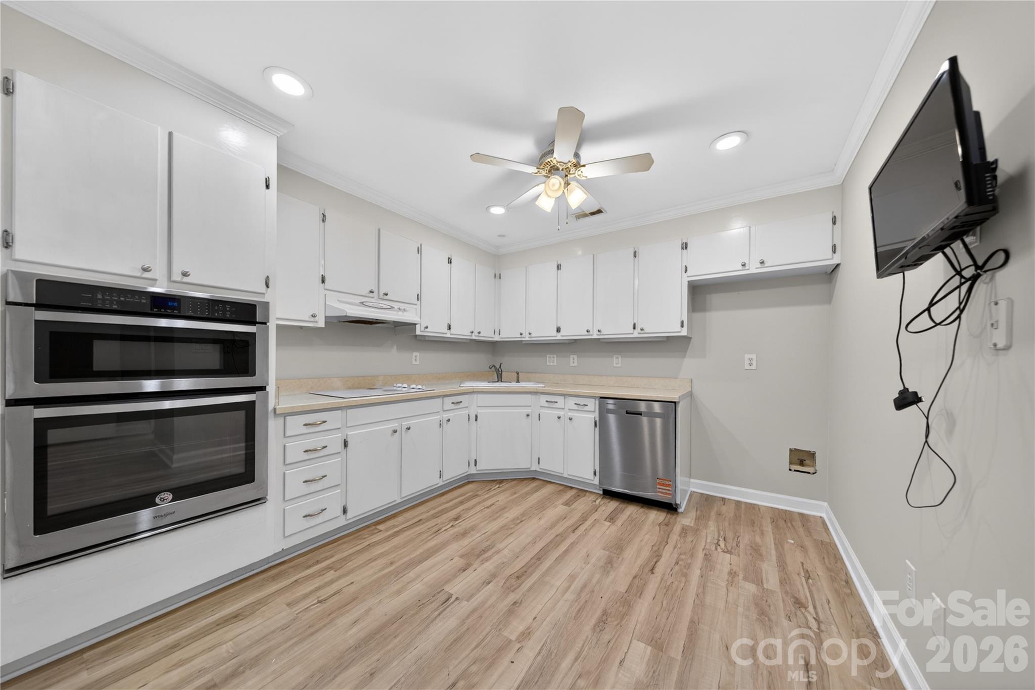 2405 Quail Lake Drive — Charlotte