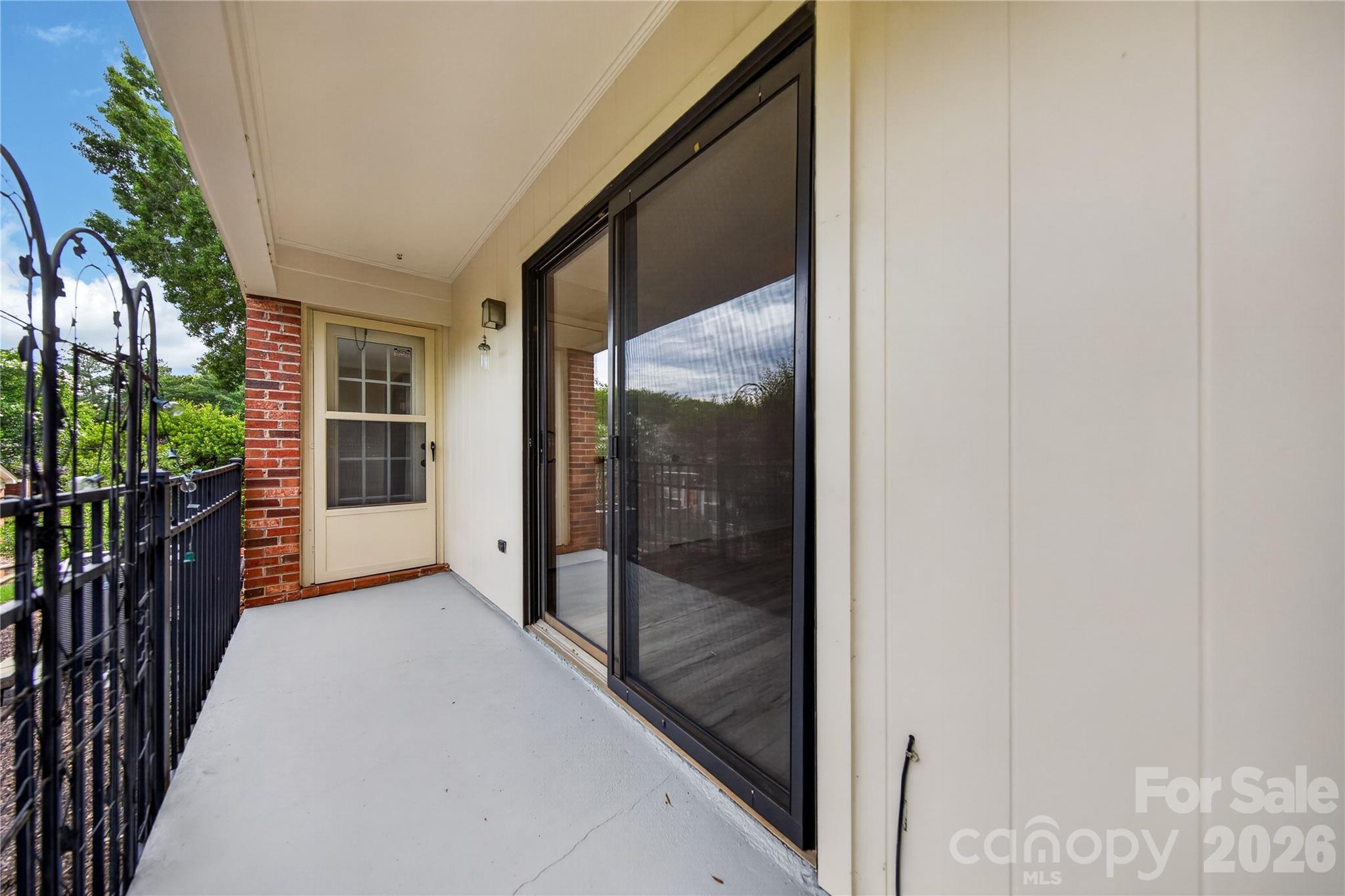 2405 Quail Lake Drive — Charlotte