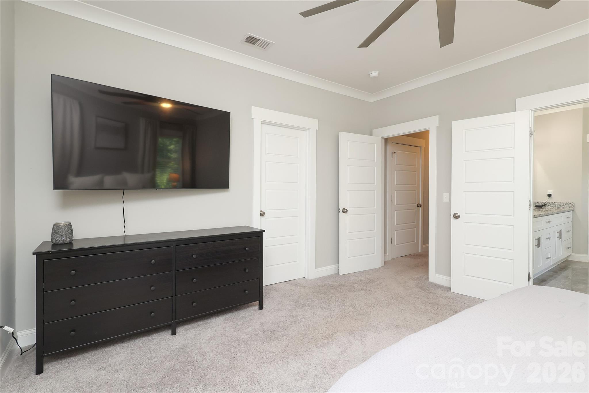 10105 Greenwood Court — Charlotte