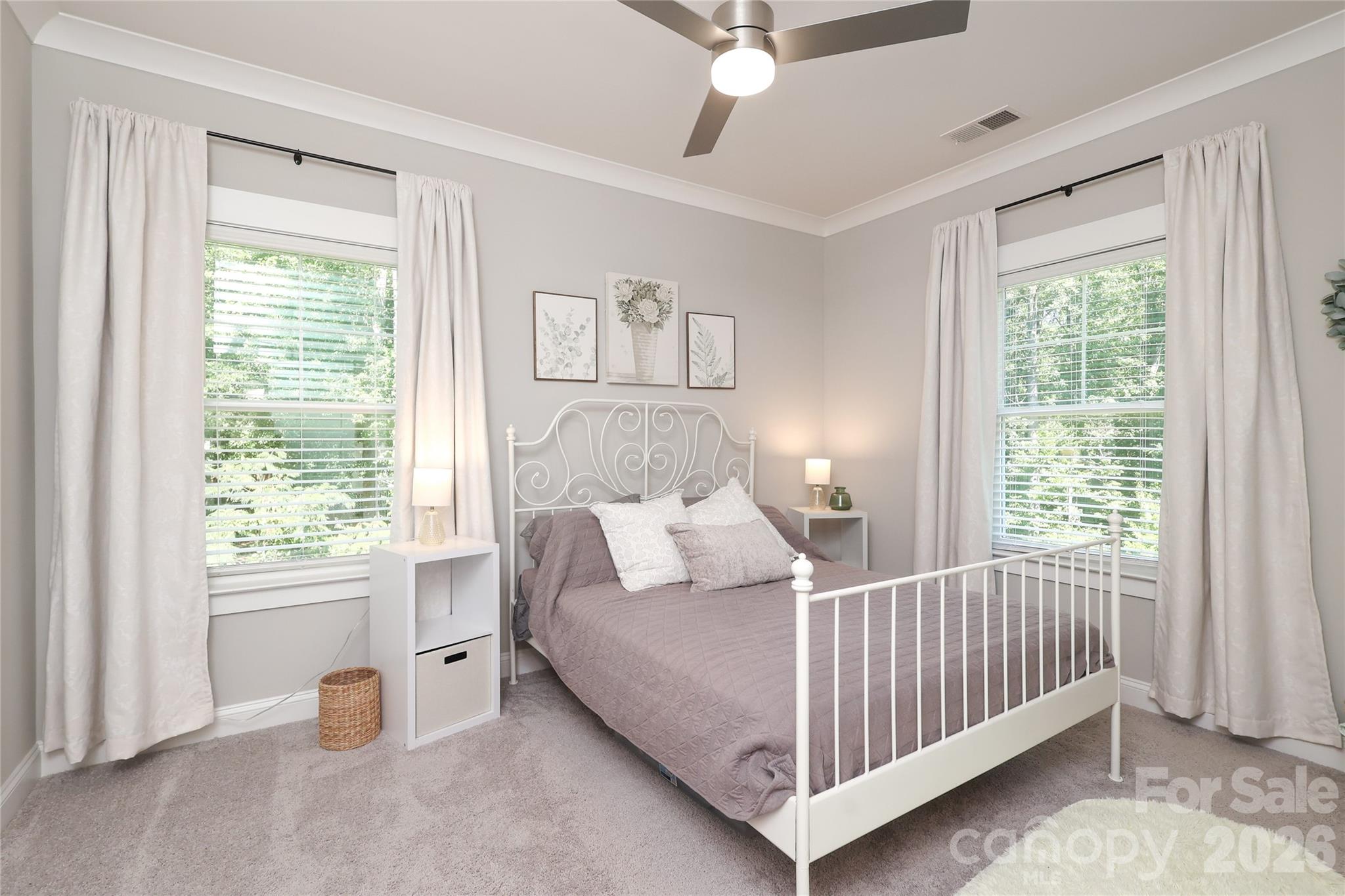10105 Greenwood Court — Charlotte