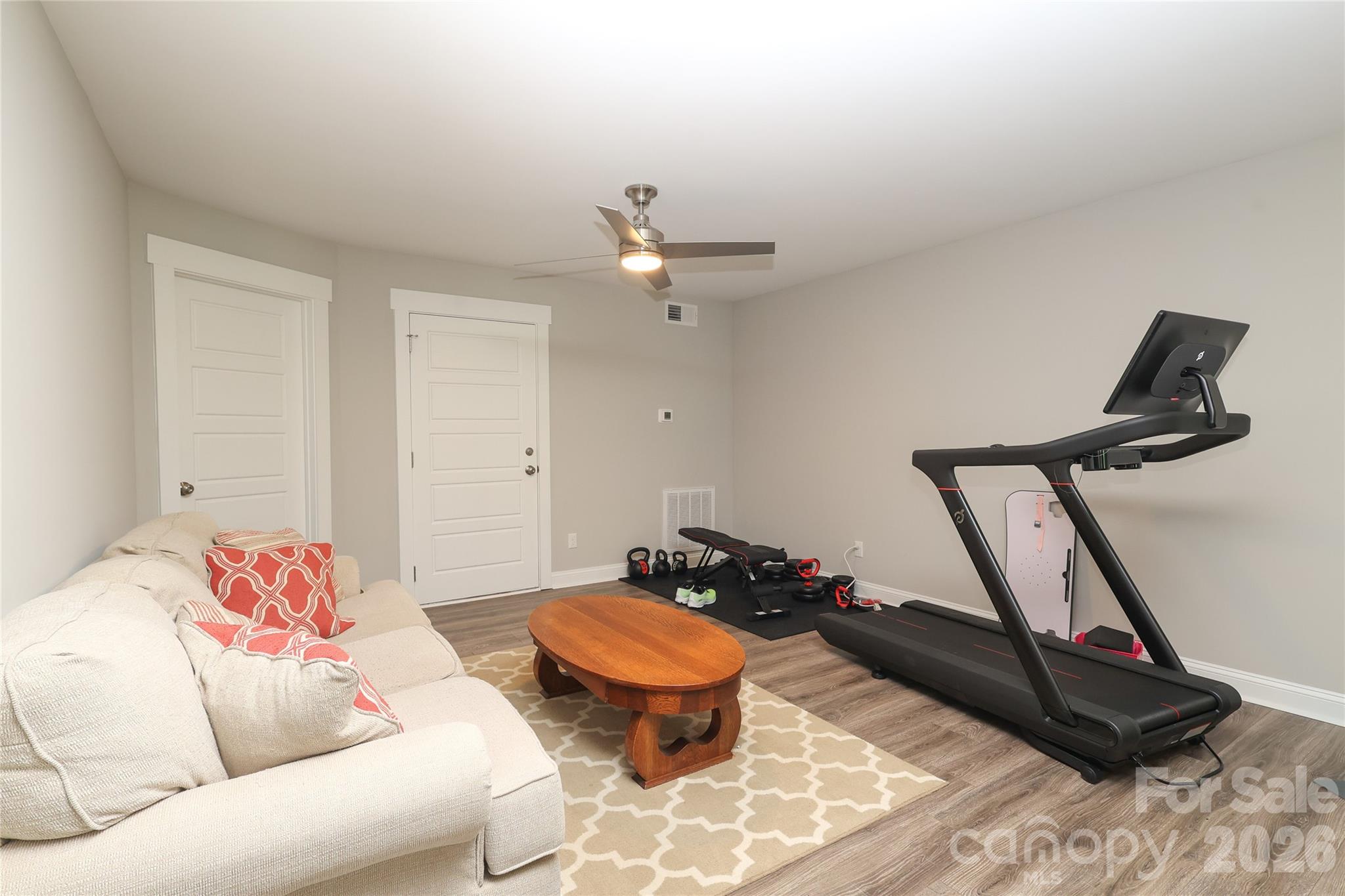 10105 Greenwood Court — Charlotte
