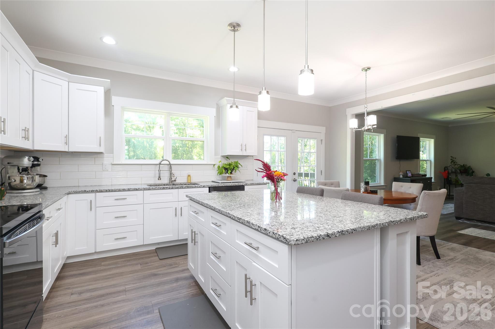10105 Greenwood Court — Charlotte
