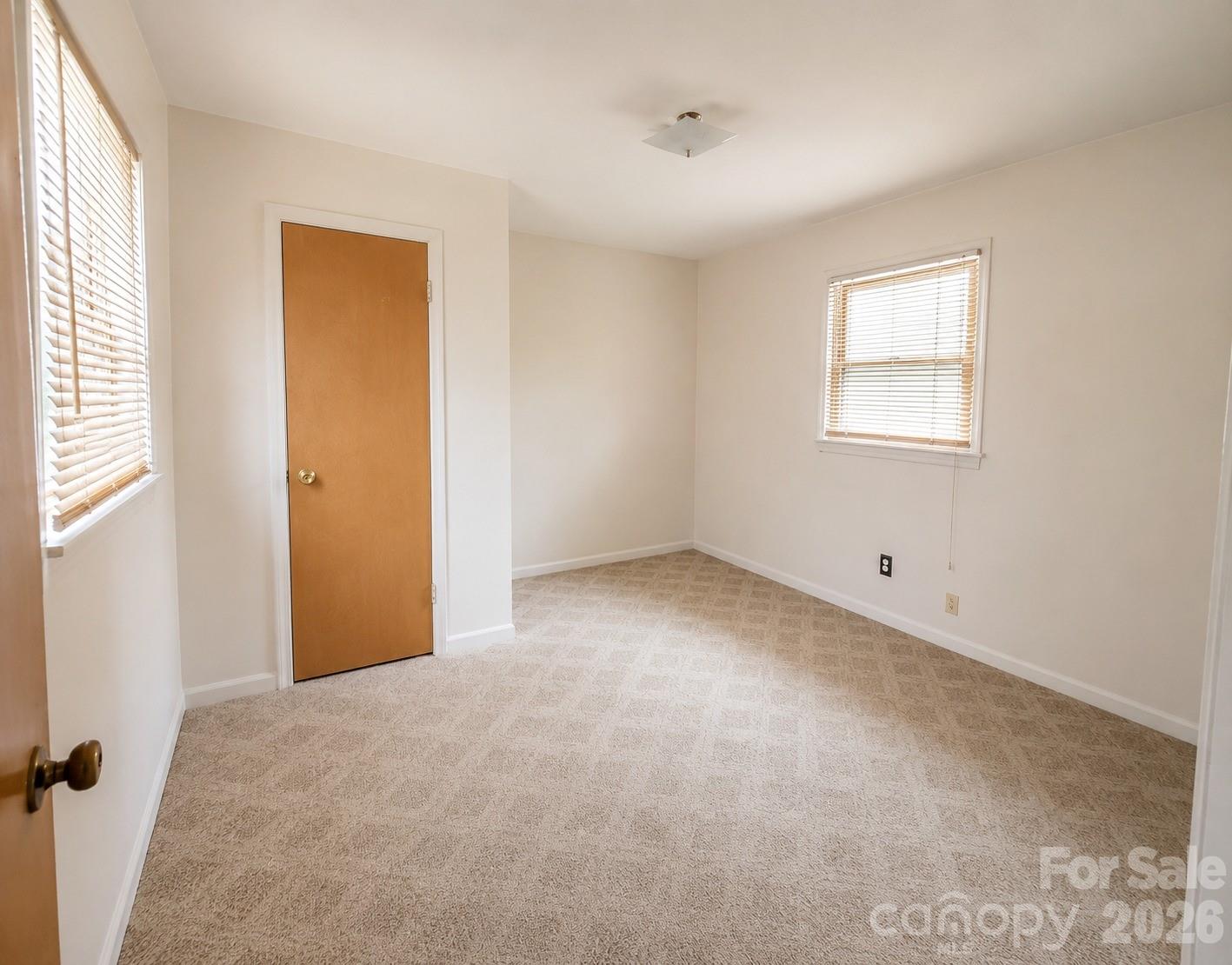 405 Isom Street — Lancaster