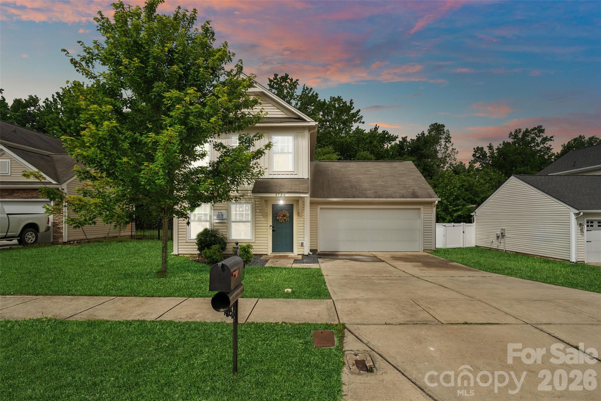 8726 Conrad Street — Locust