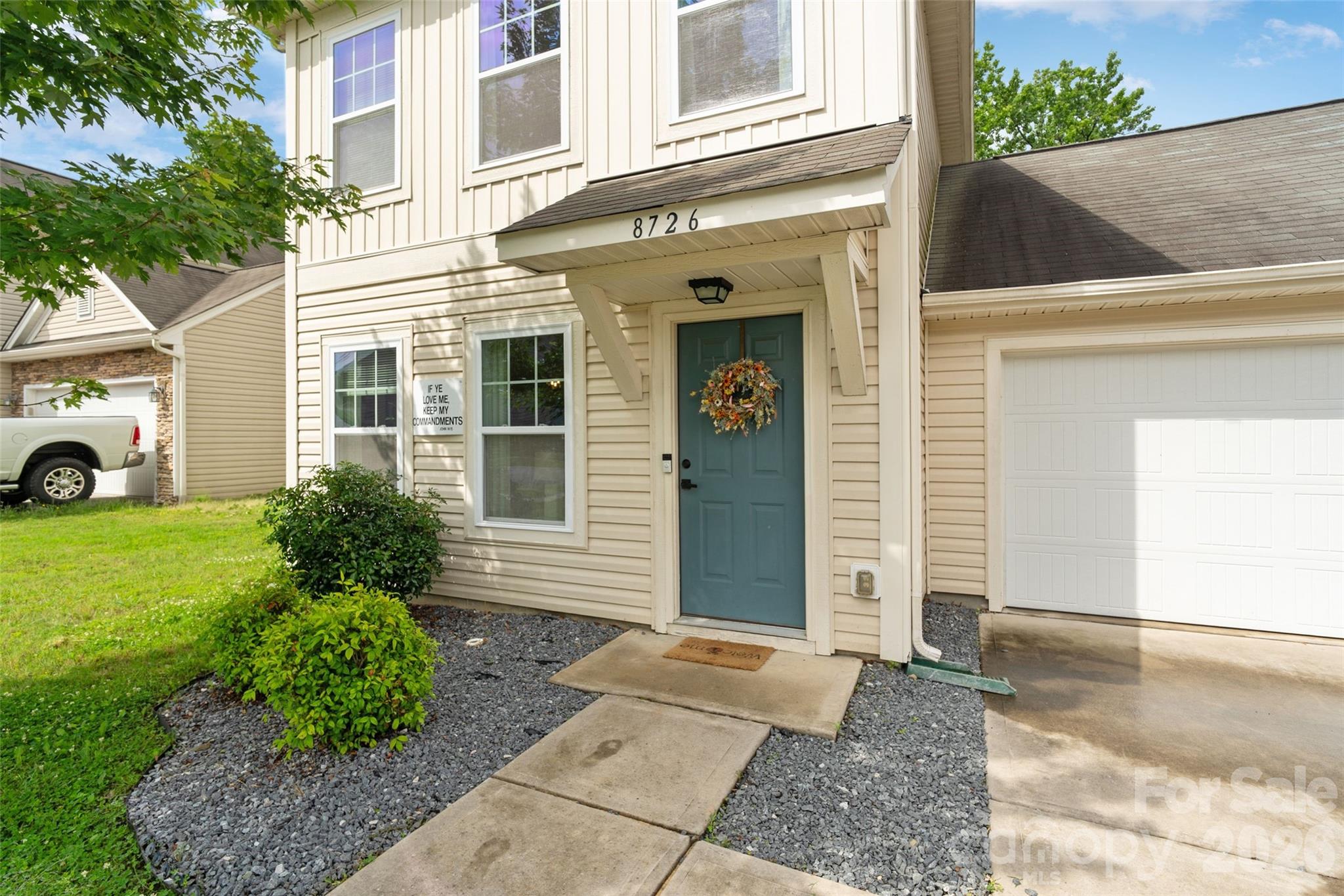 8726 Conrad Street — Locust