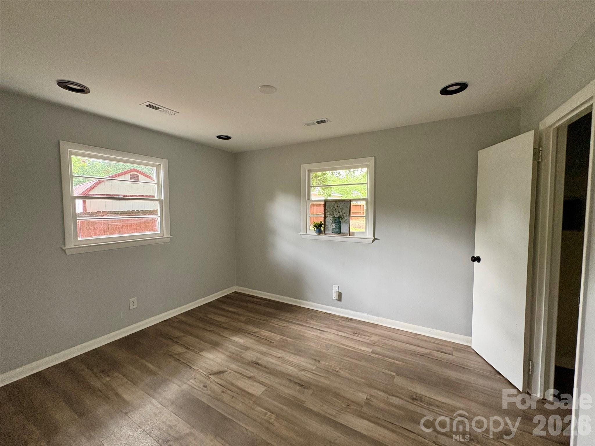 435 E Club Drive — Gastonia