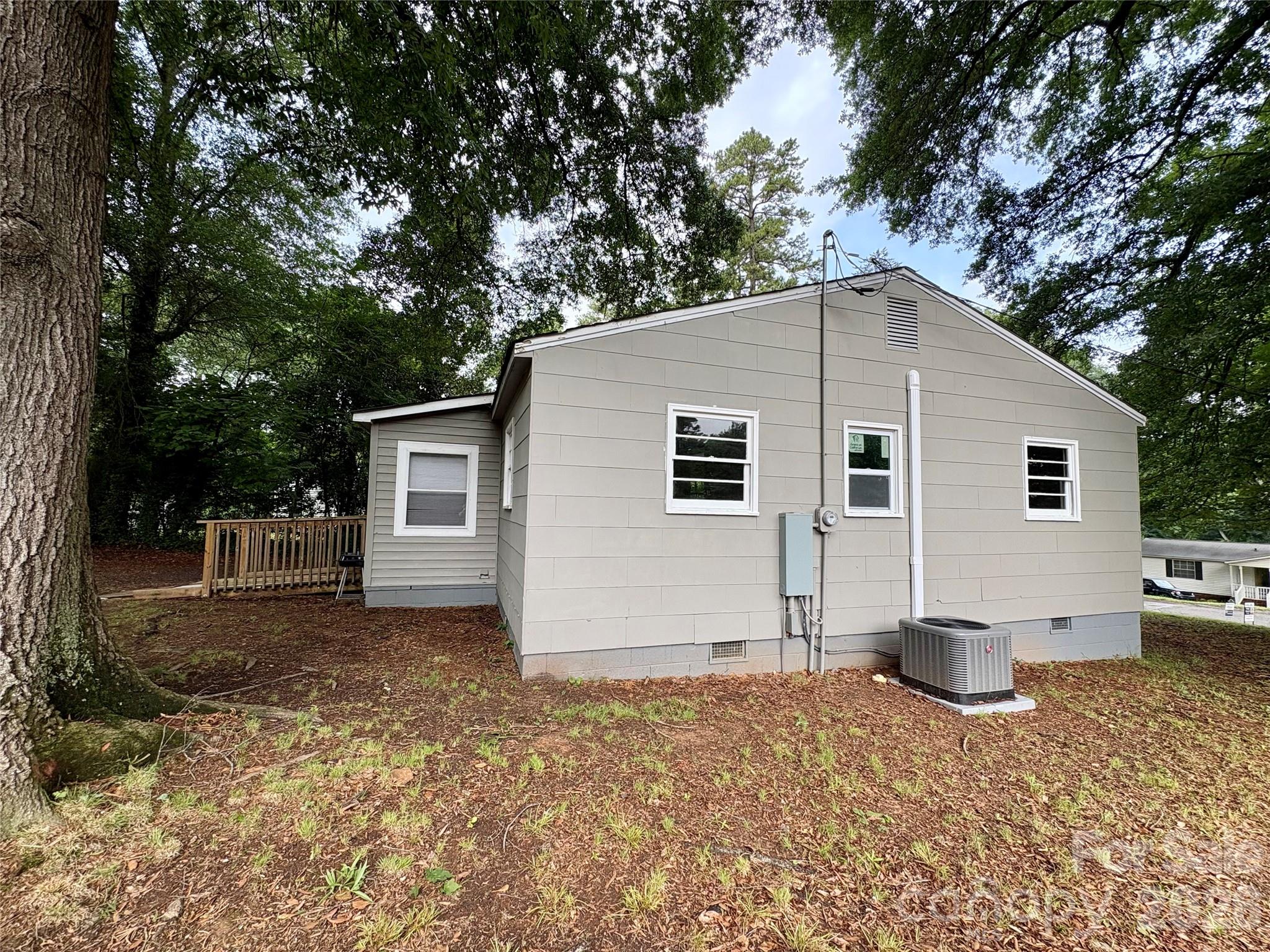 435 E Club Drive — Gastonia