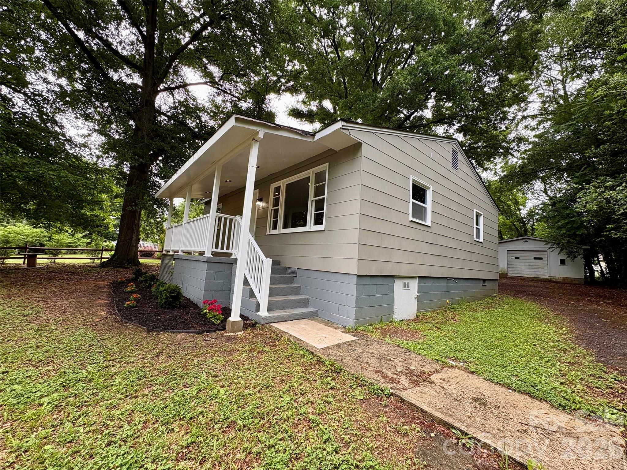435 E Club Drive — Gastonia