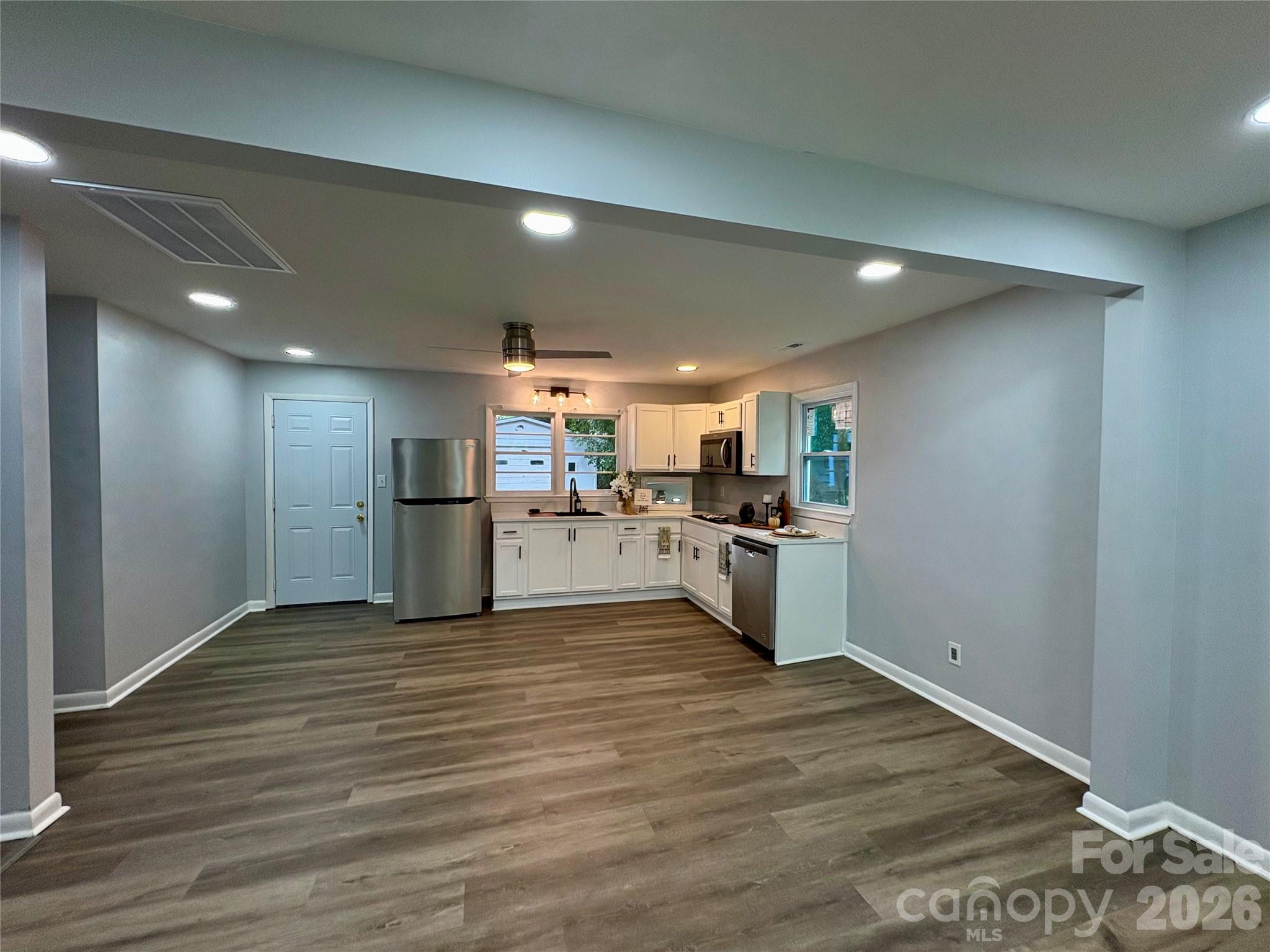 435 E Club Drive — Gastonia