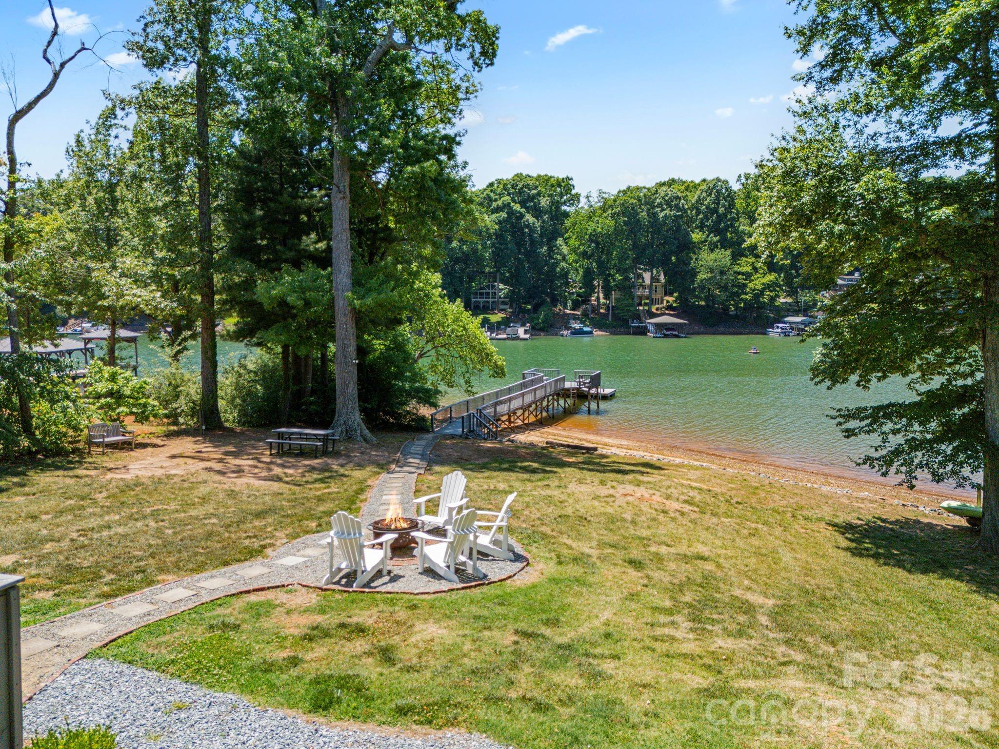 383 Sundown Road — Mooresville