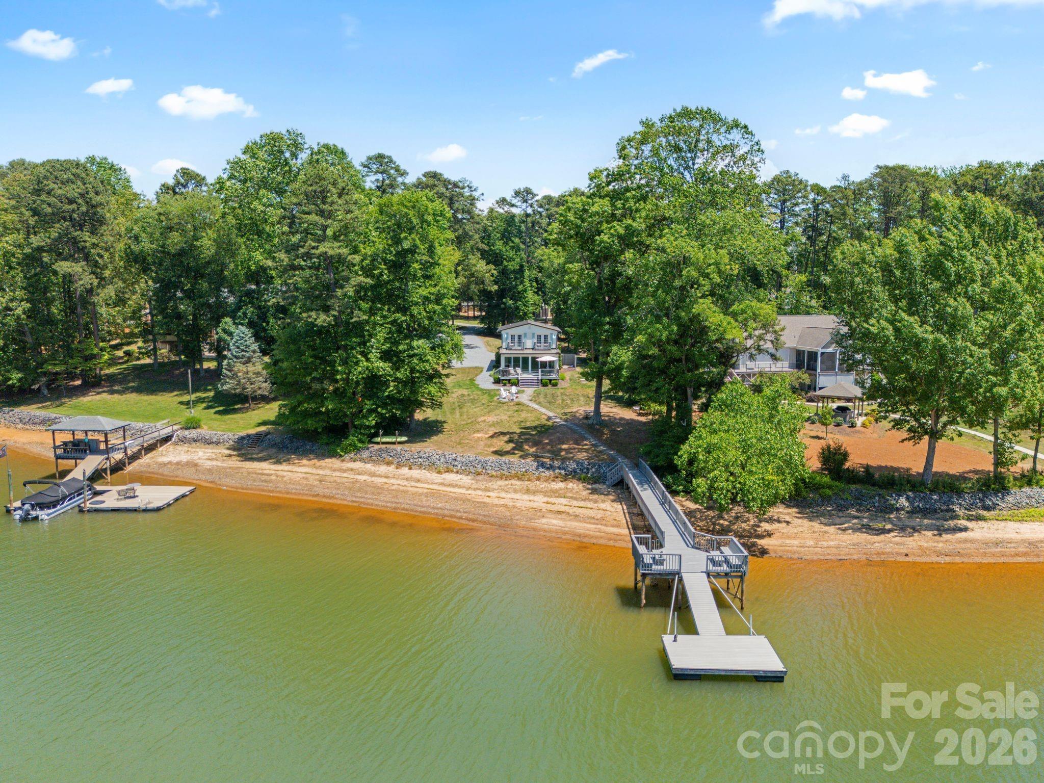 383 Sundown Road — Mooresville
