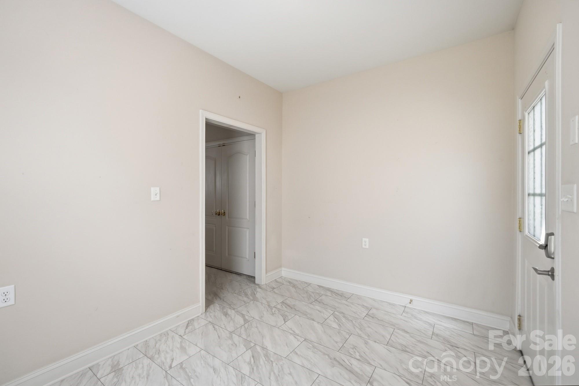 13344 Old Compton Court — Pineville
