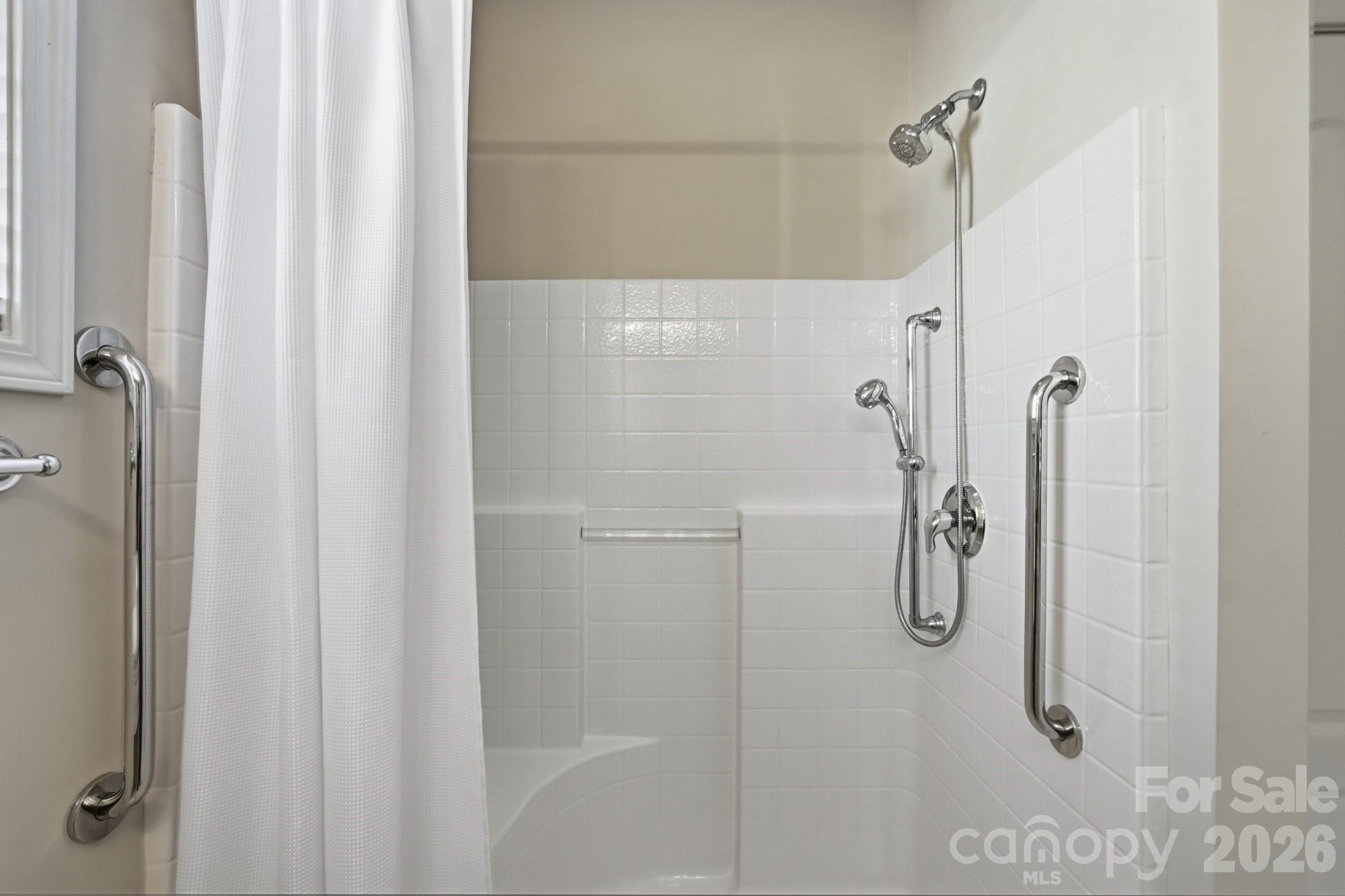 13344 Old Compton Court — Pineville
