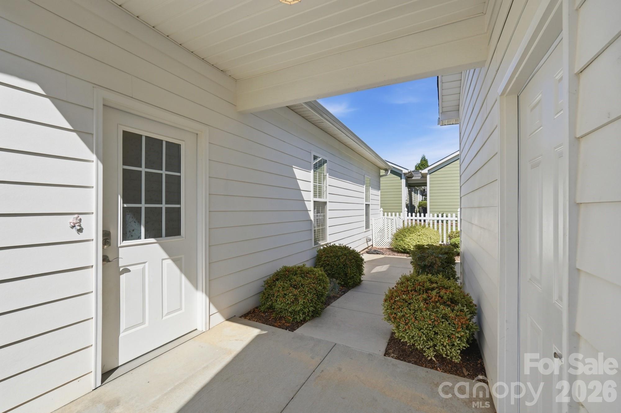 13344 Old Compton Court — Pineville